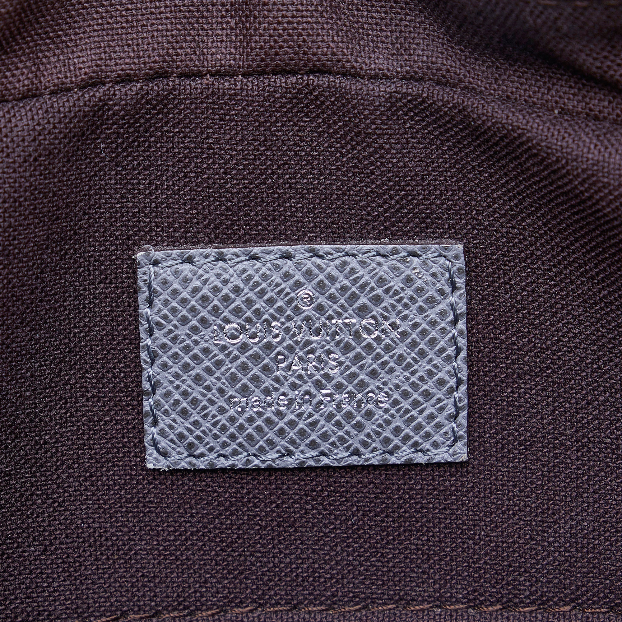 LOUIS VUITTON Taiga Porte-Documents Business MM Business Bag