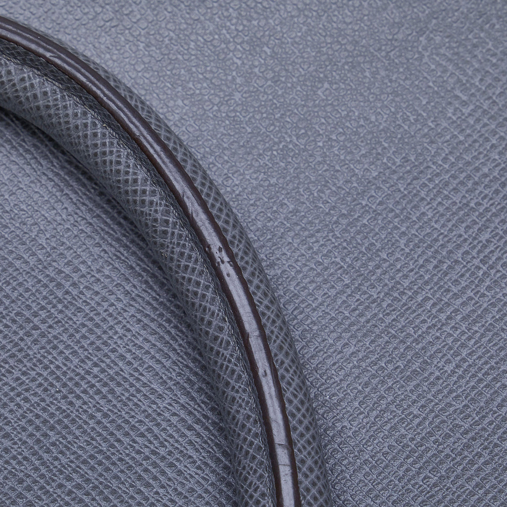 LOUIS VUITTON Taiga Porte-Documents Business MM Business Bag