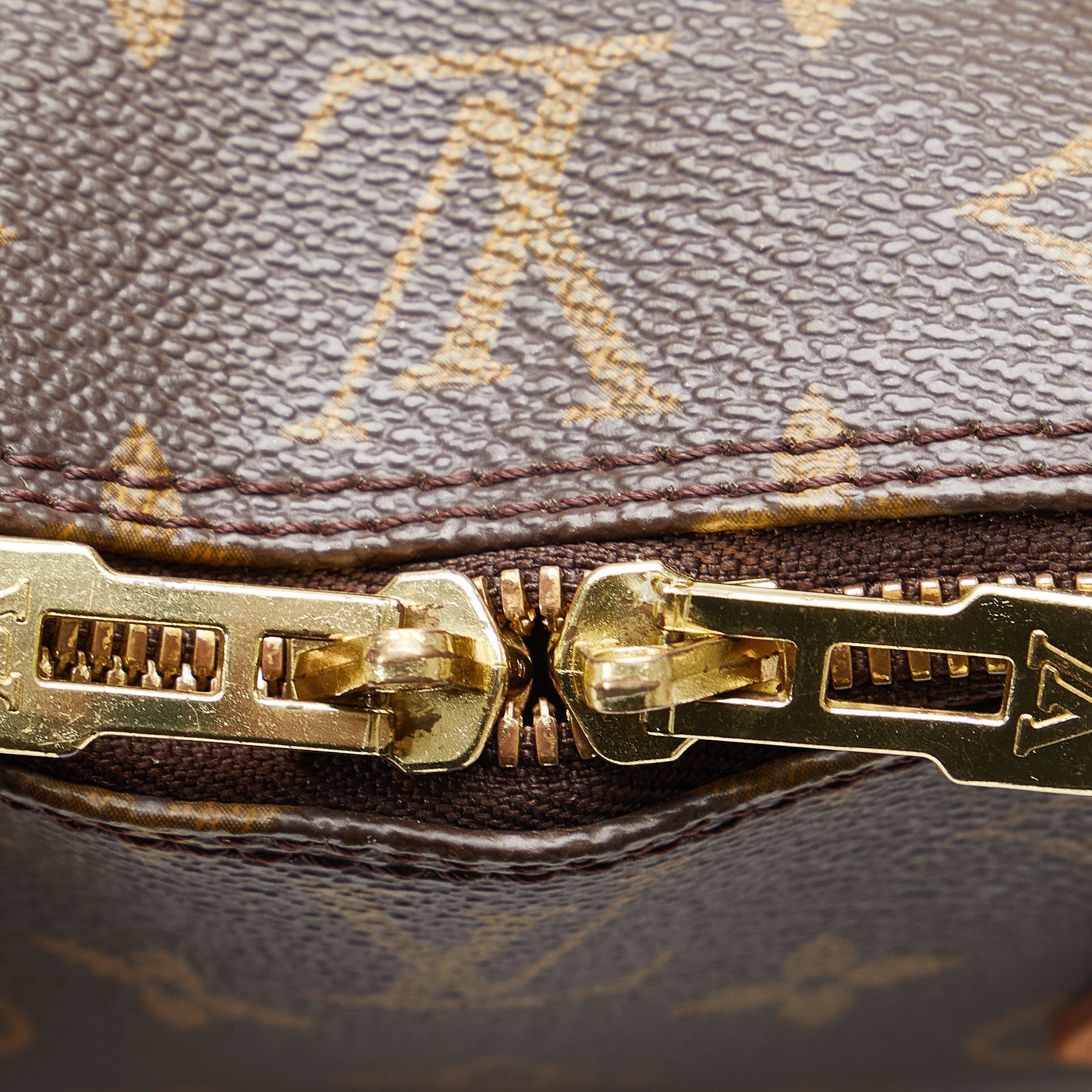 LOUIS VUITTON Monogram Alma PM Handbag