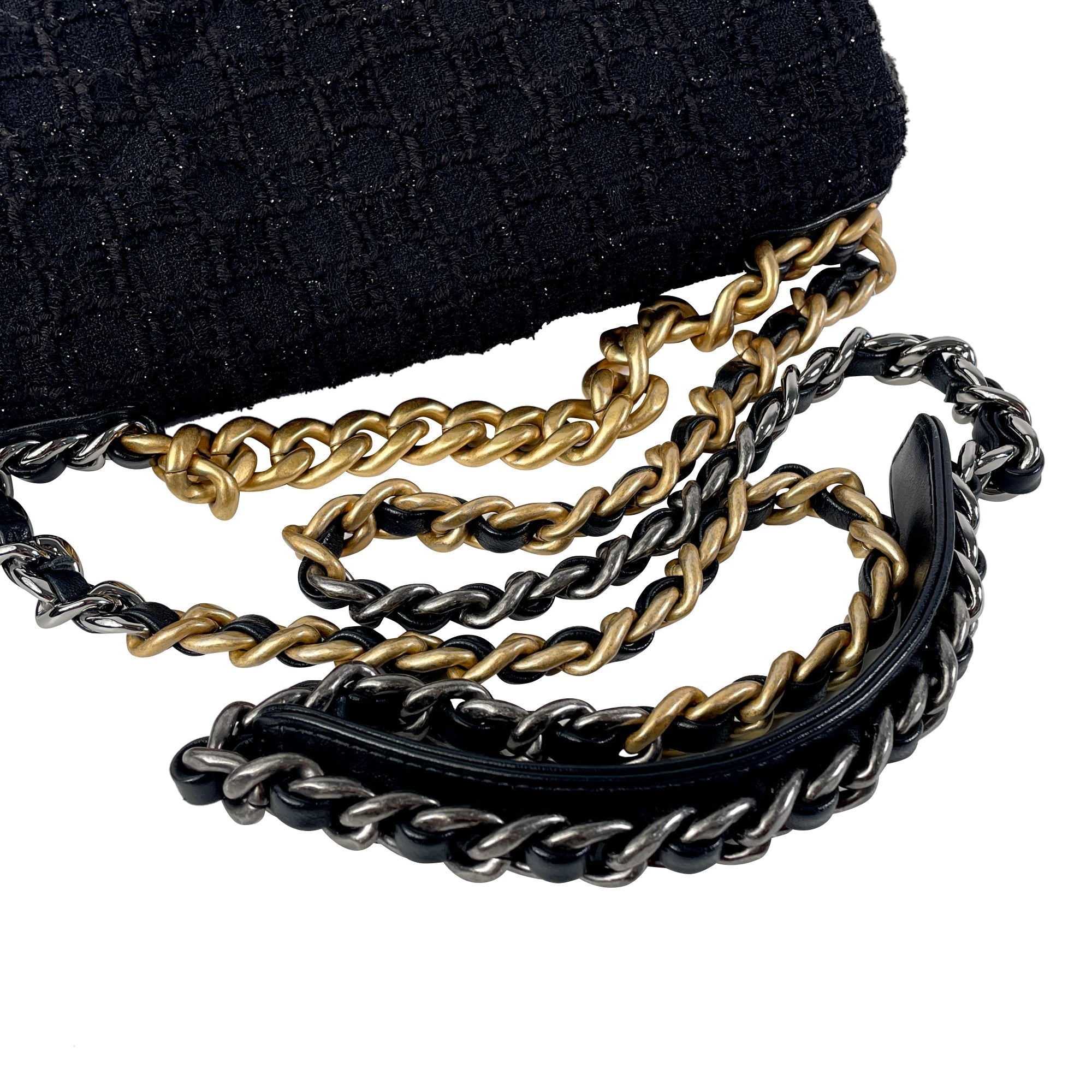 CHANEL Medium Tweed 19 Flap Bag