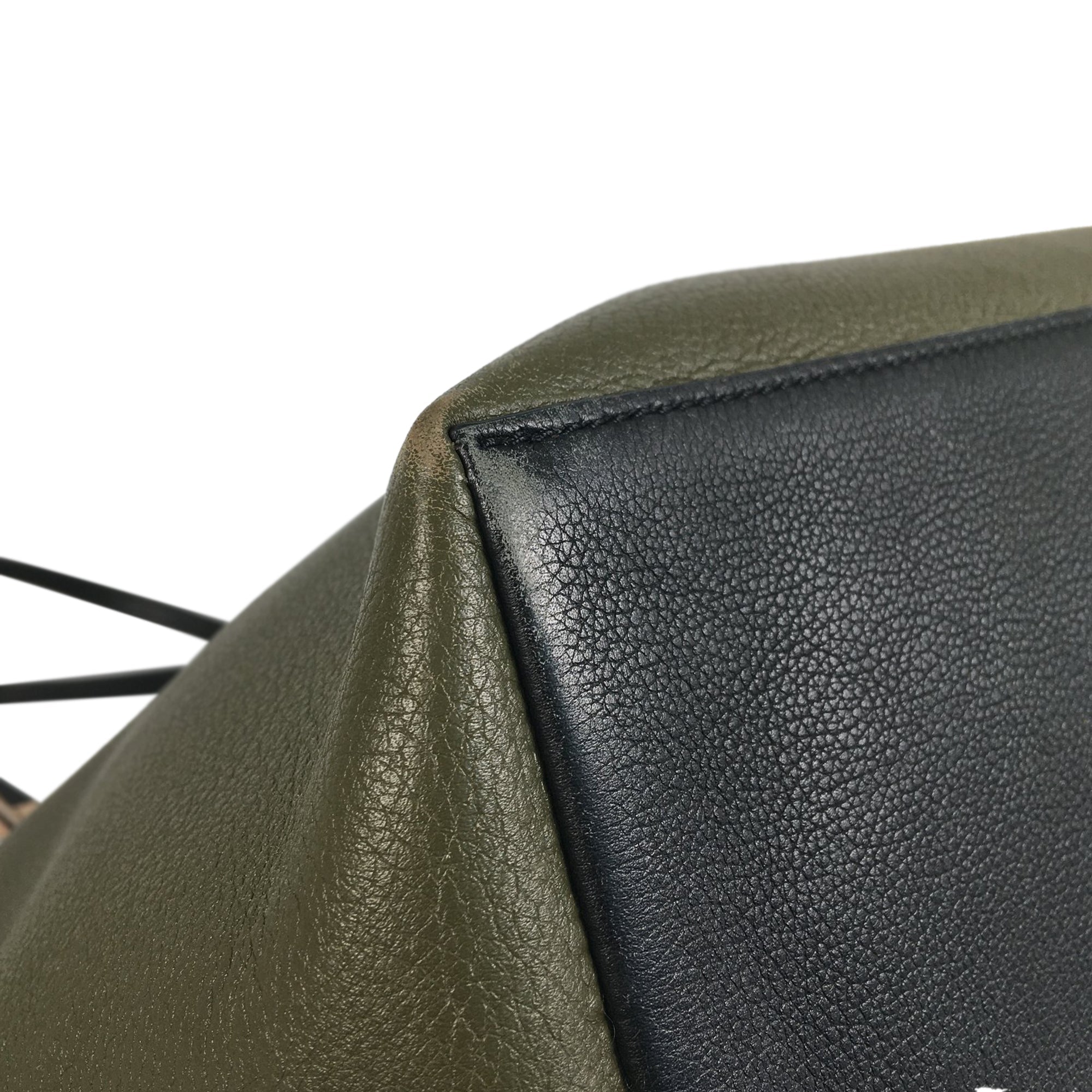 LOUIS VUITTON Lockme Go Tote Tote Bag