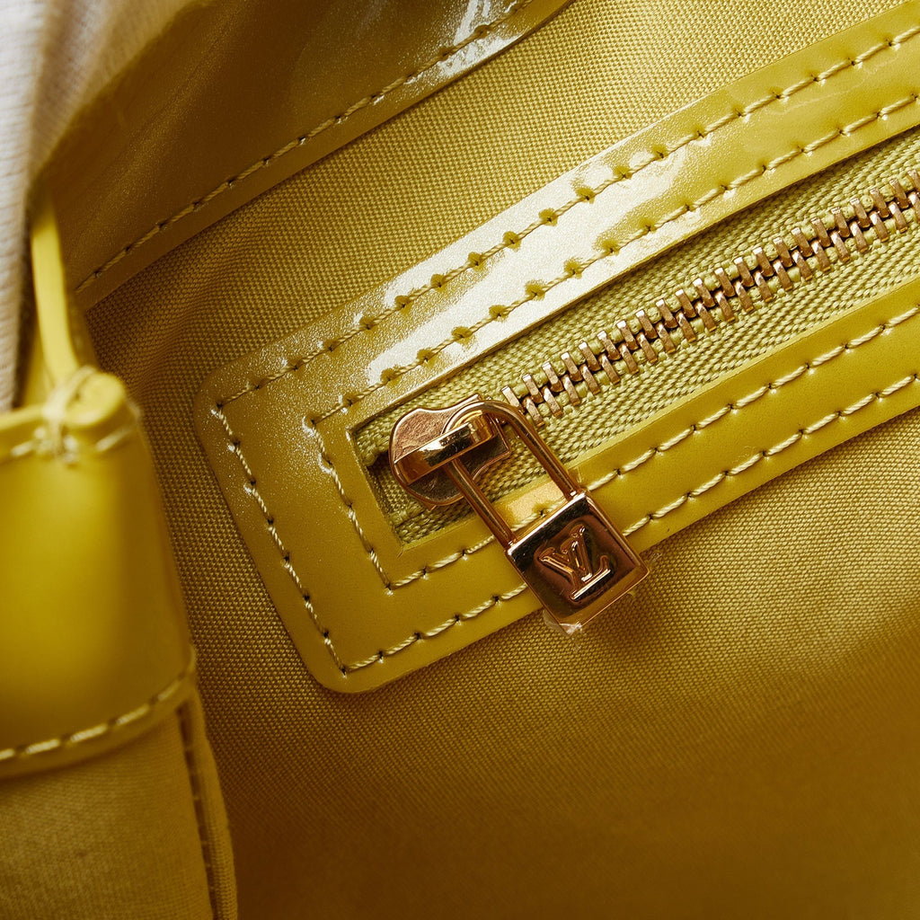 LOUIS VUITTON Monogram Vernis Wilshire PM Handbag