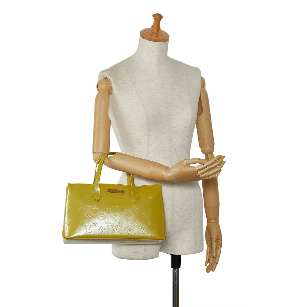 LOUIS VUITTON Monogram Vernis Wilshire PM Handbag