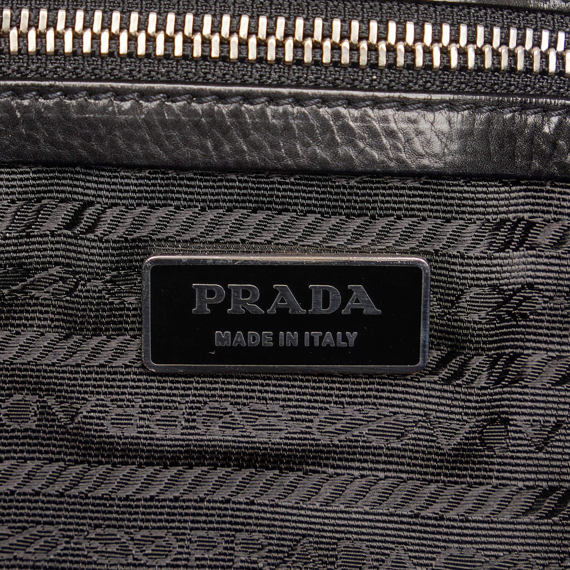 Prada Leather Shoulder Bag (SHG-kzN8pc)
