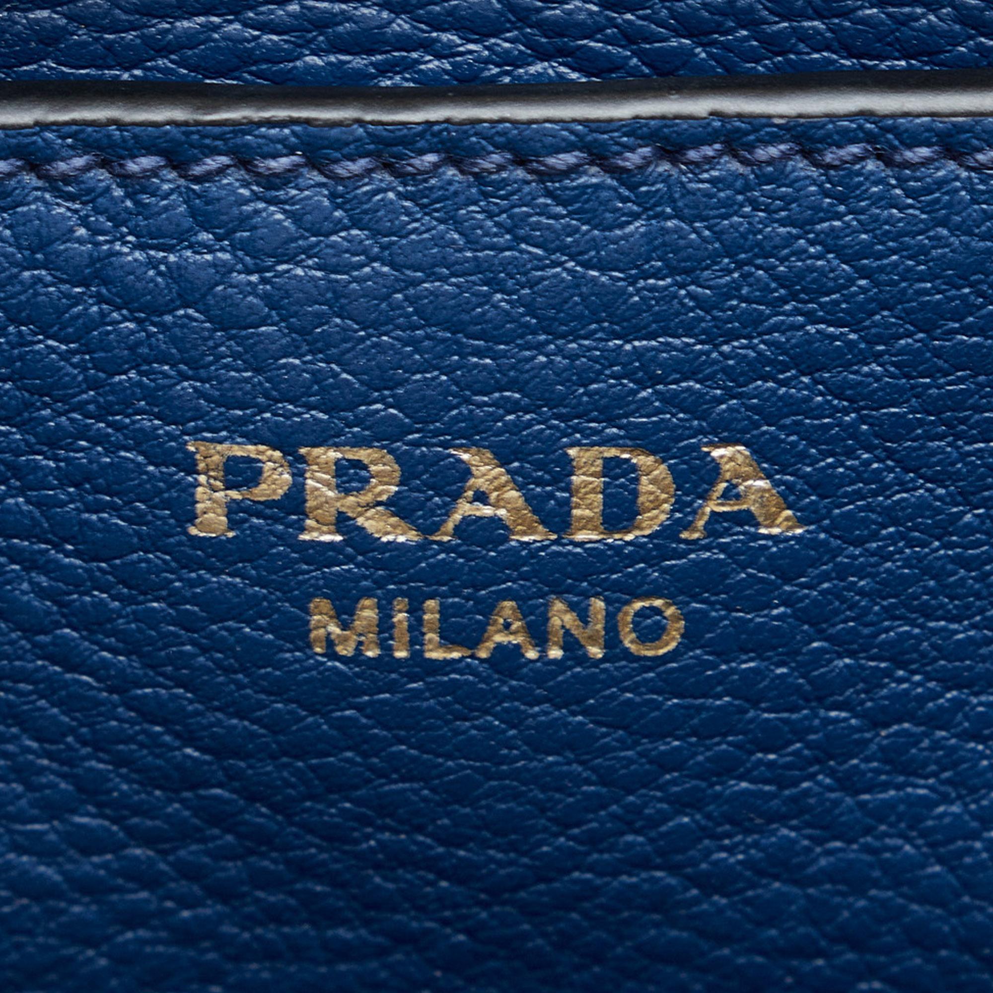 Prada Medium Vitello Phenix Satchel (SHG-gtpiNN)