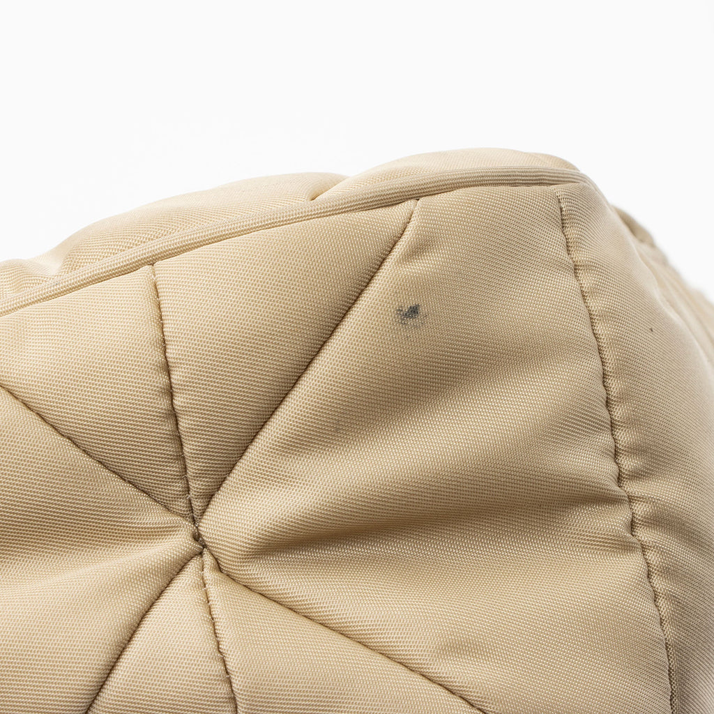 Prada Quilted Padded Re-Nylon Hobo (SHF-aLaT0R)
