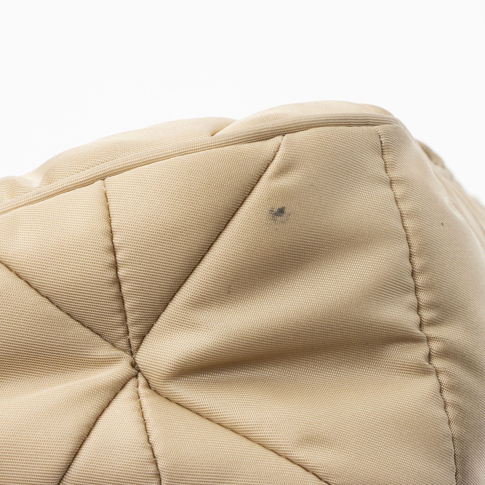Prada Quilted Padded Re-Nylon Hobo (SHF-aLaT0R)