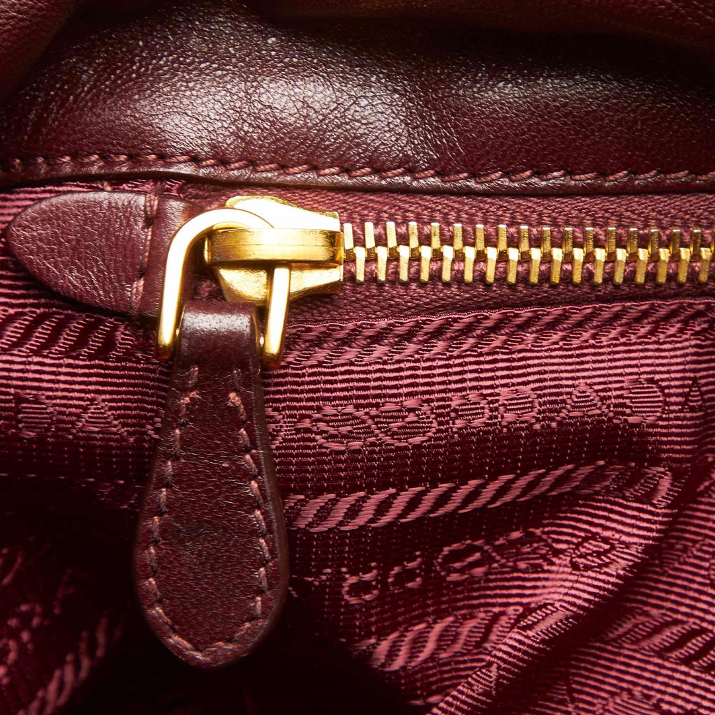 Prada Ruffled Tessuto Tote Bag (SHG-u7yiMw)