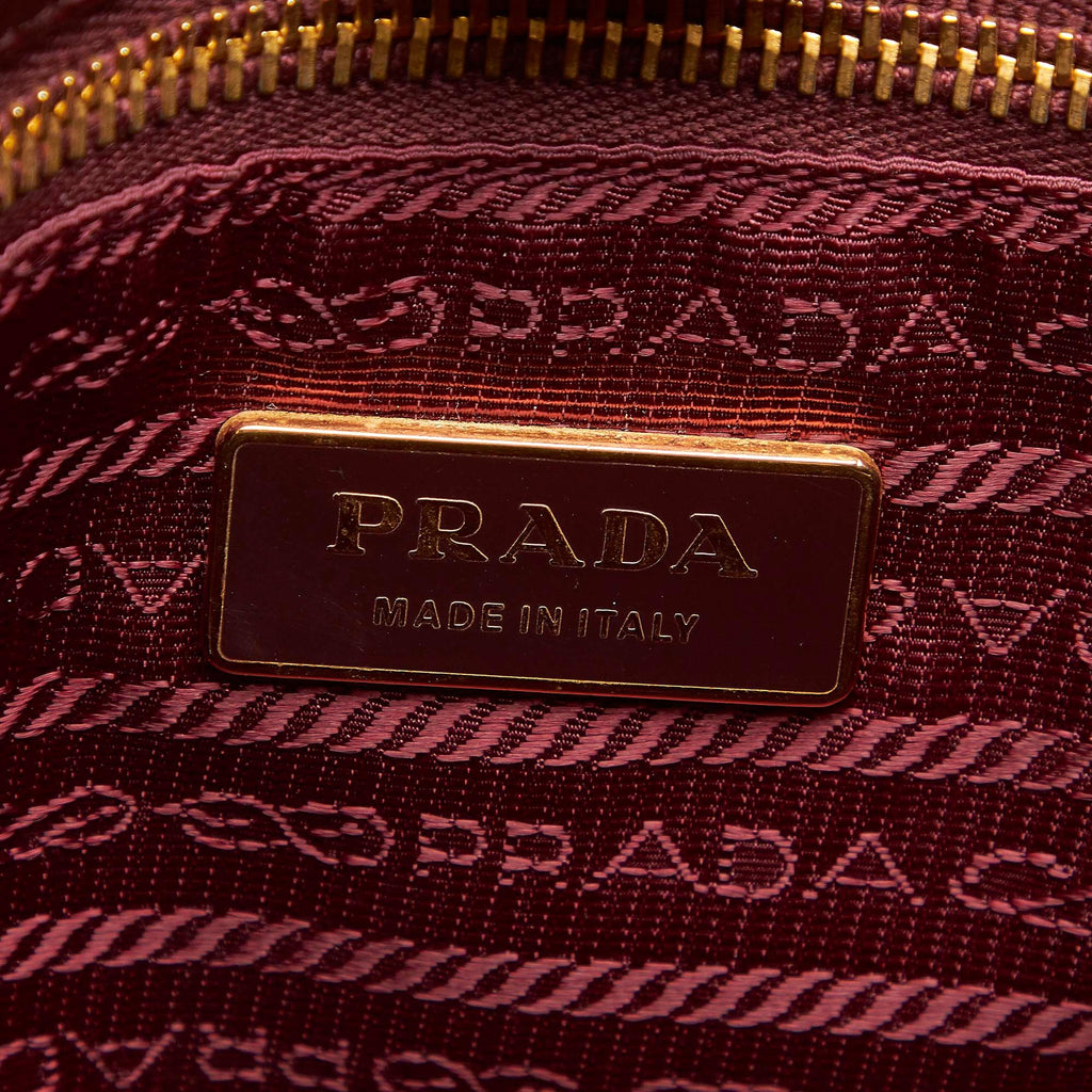 Prada Ruffled Tessuto Tote Bag (SHG-u7yiMw)