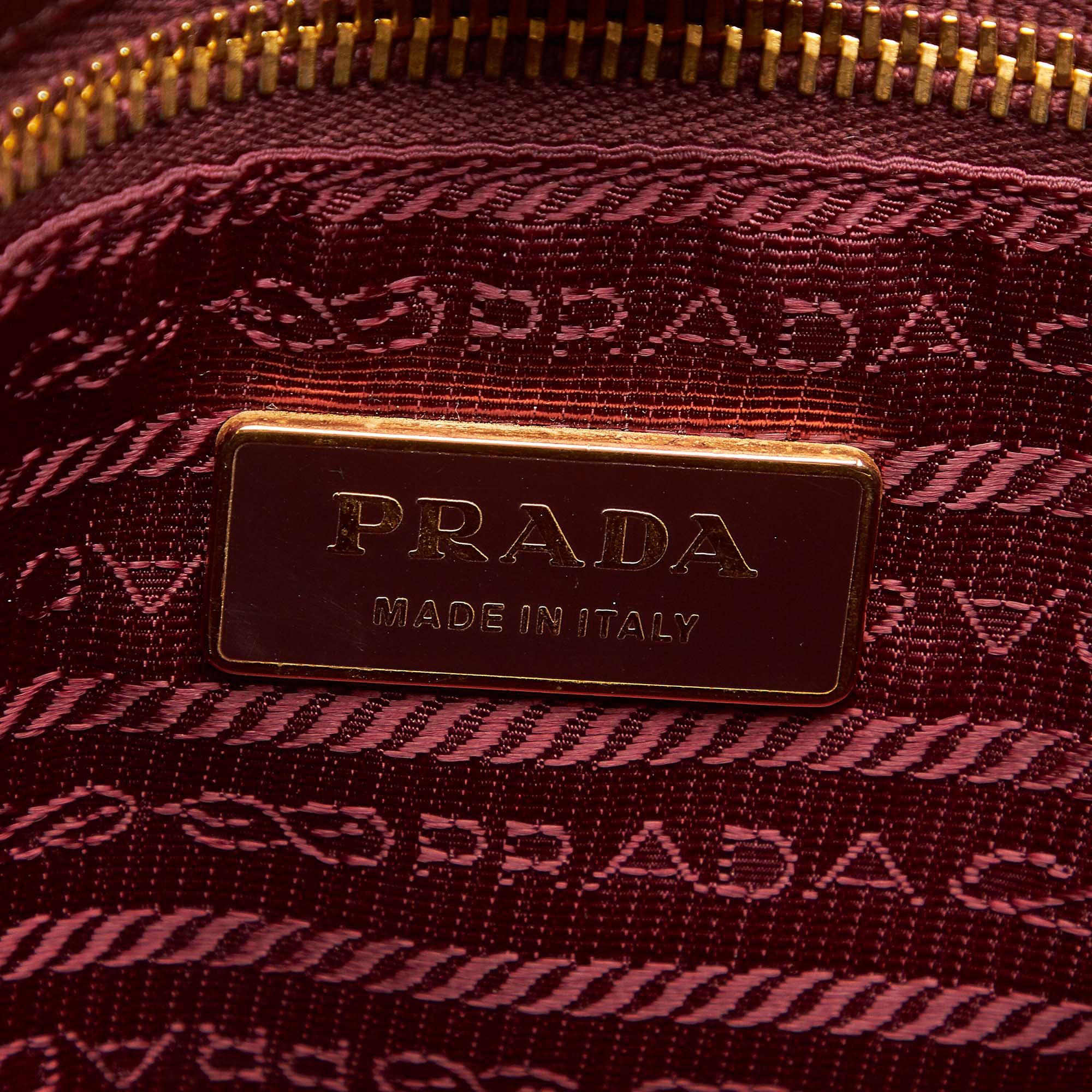 Prada Ruffled Tessuto Tote Bag (SHG-u7yiMw)
