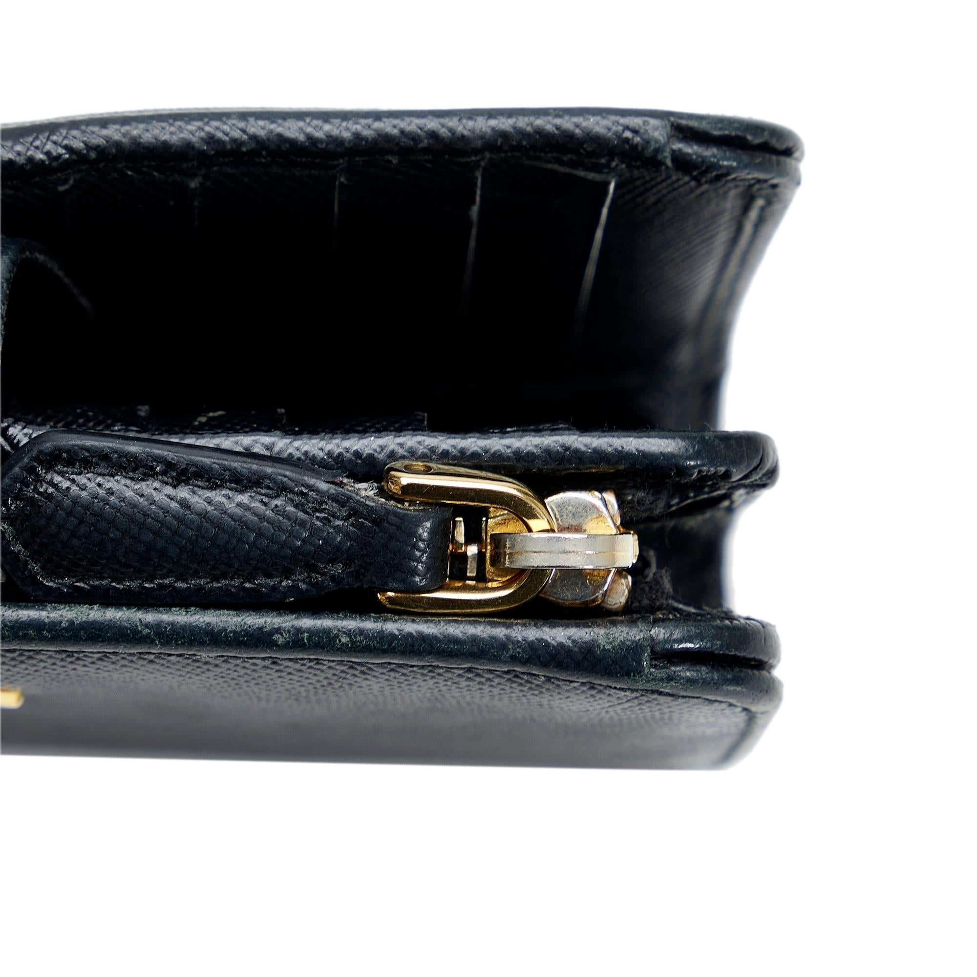 Prada Saffiano Bi-fold Wallet (SHG-0fcwUT)