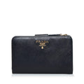 Prada Saffiano Bi-fold Wallet (SHG-0fcwUT)