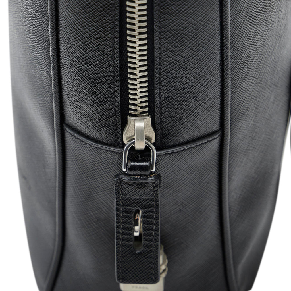 Prada Saffiano Business Bag (SHG-Z1XOe9)