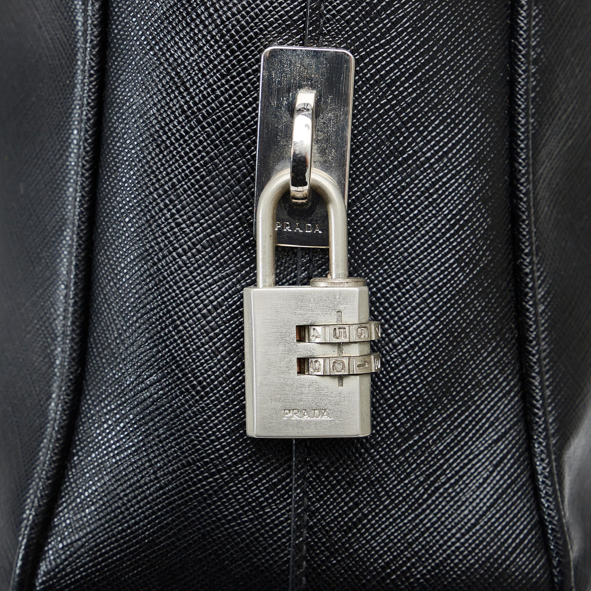 Prada Saffiano Business Bag (SHG-Z1XOe9)