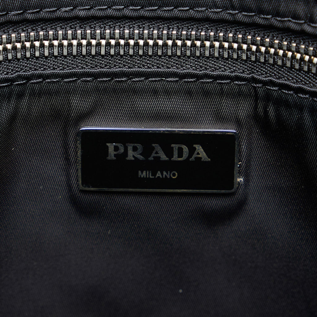 Prada Saffiano Cuir Tote (SHG-UwMCIn)