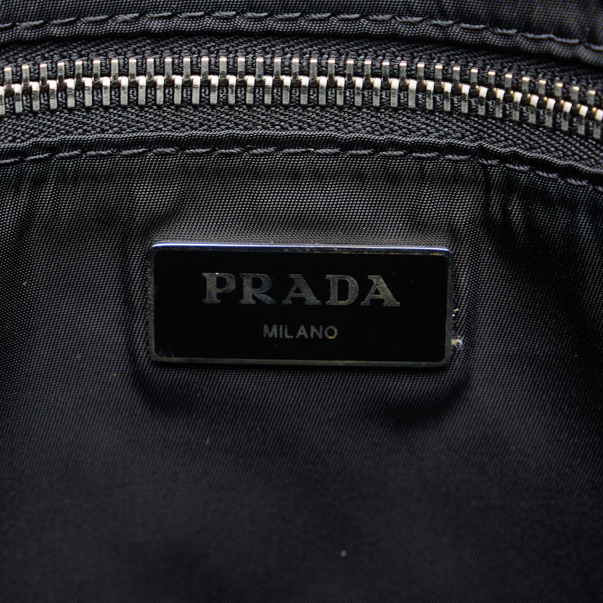 Prada Saffiano Cuir Tote (SHG-UwMCIn)