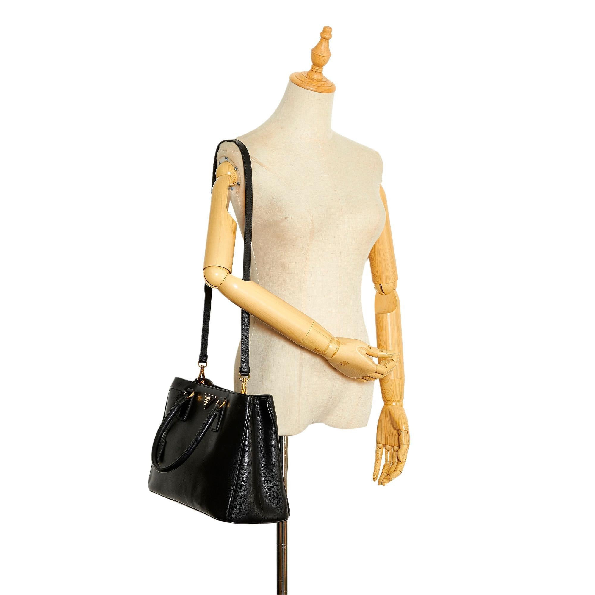 Prada Saffiano Galleria (SHG-LyEwLa)