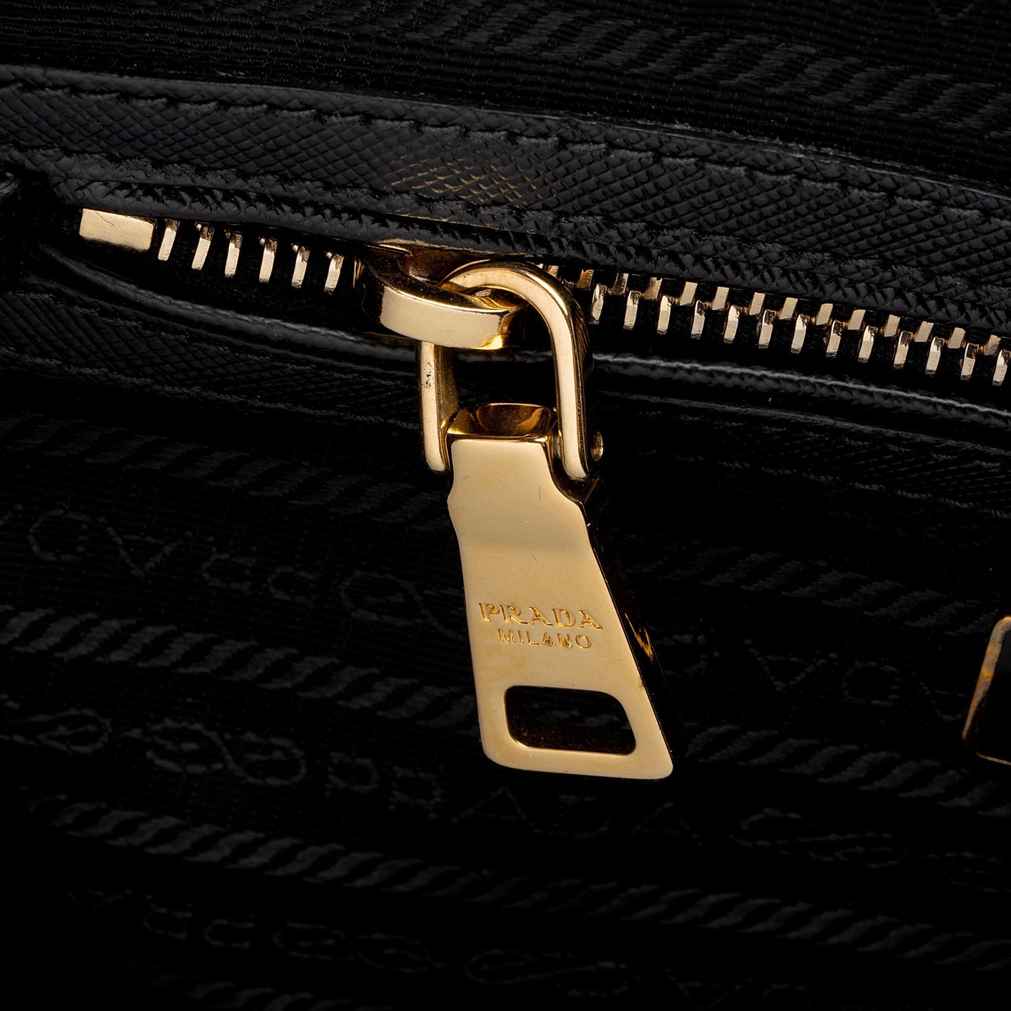 Prada Saffiano Leather Convertible Bowler Bag (SHF-8n5F4Y)
