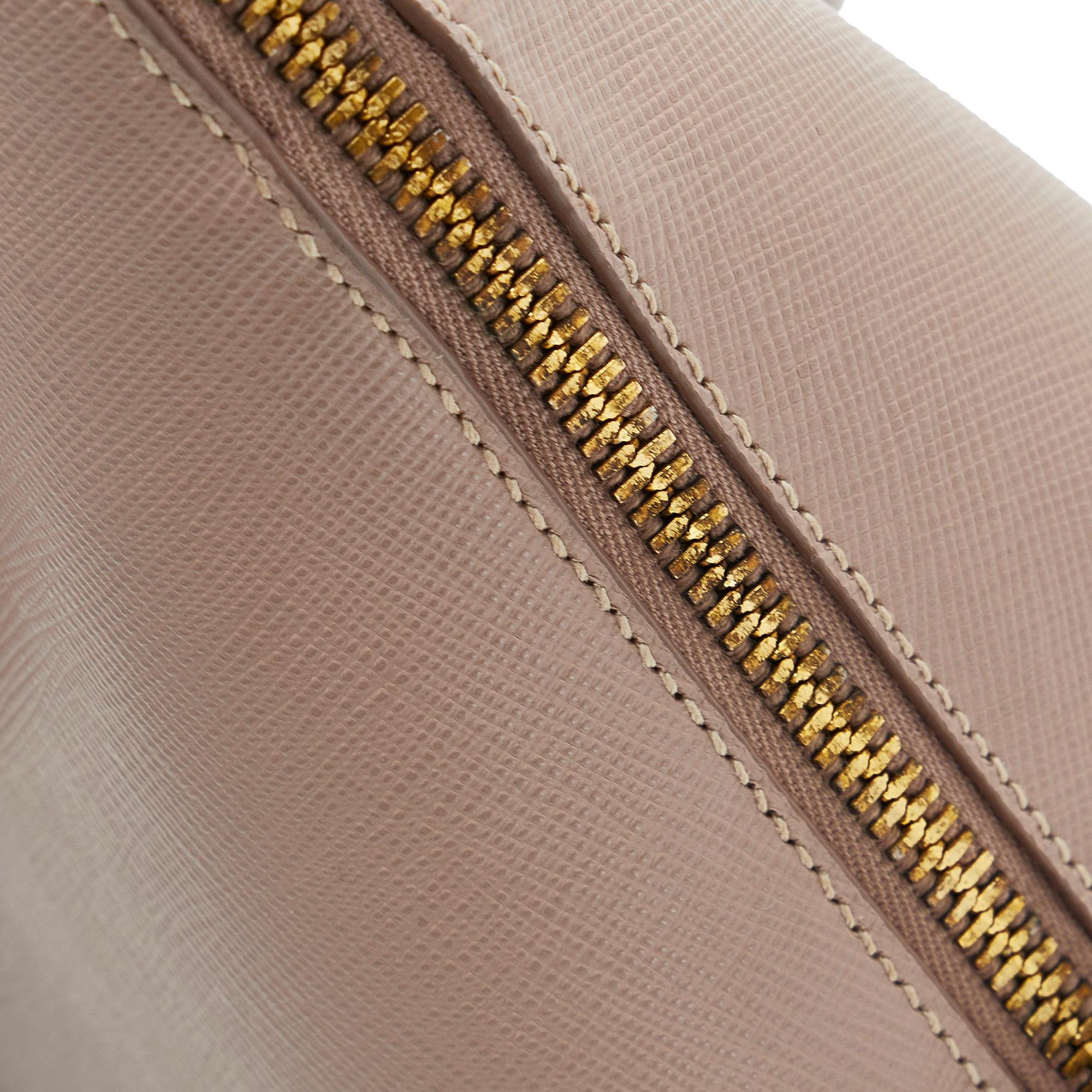 Prada Saffiano Lux Promenade (SHG-l7ZxiE)
