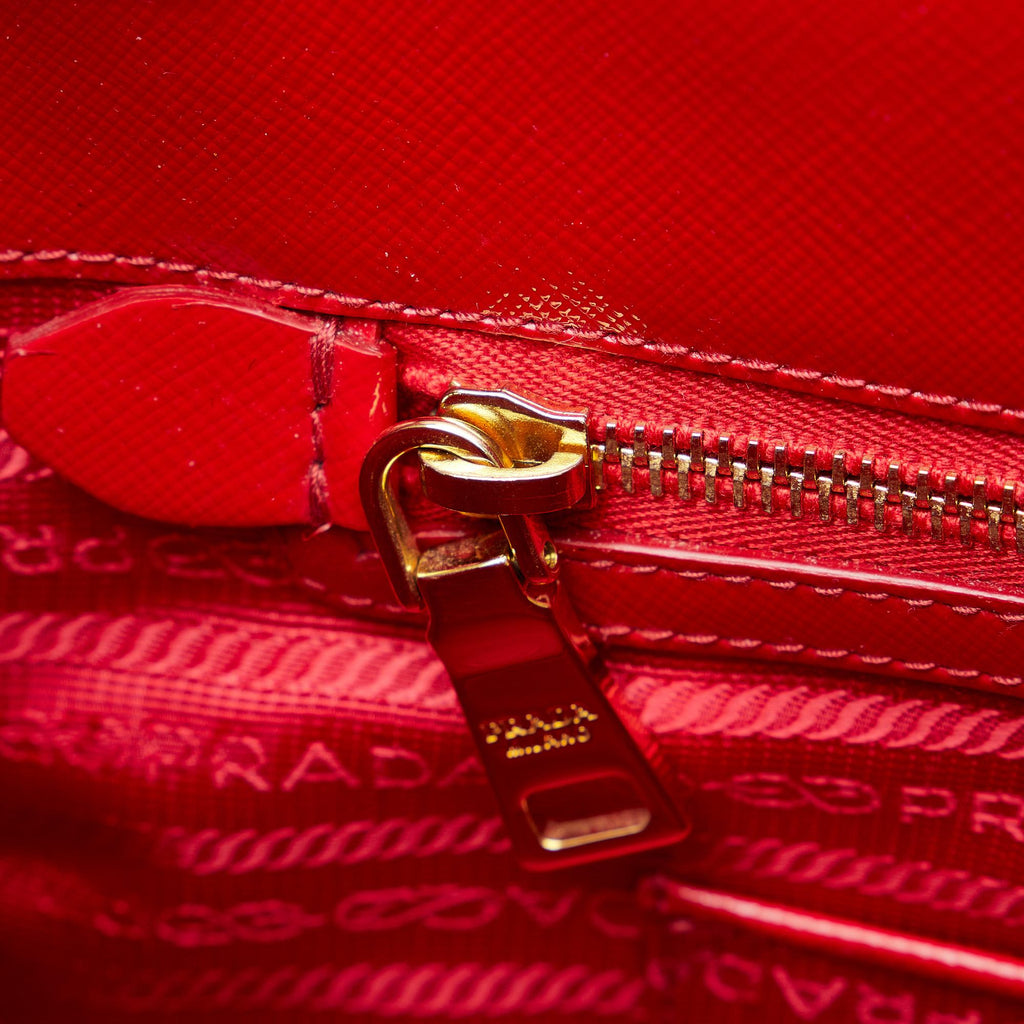 Prada Saffiano Vernice Satchel (SHG-PB49aJ)