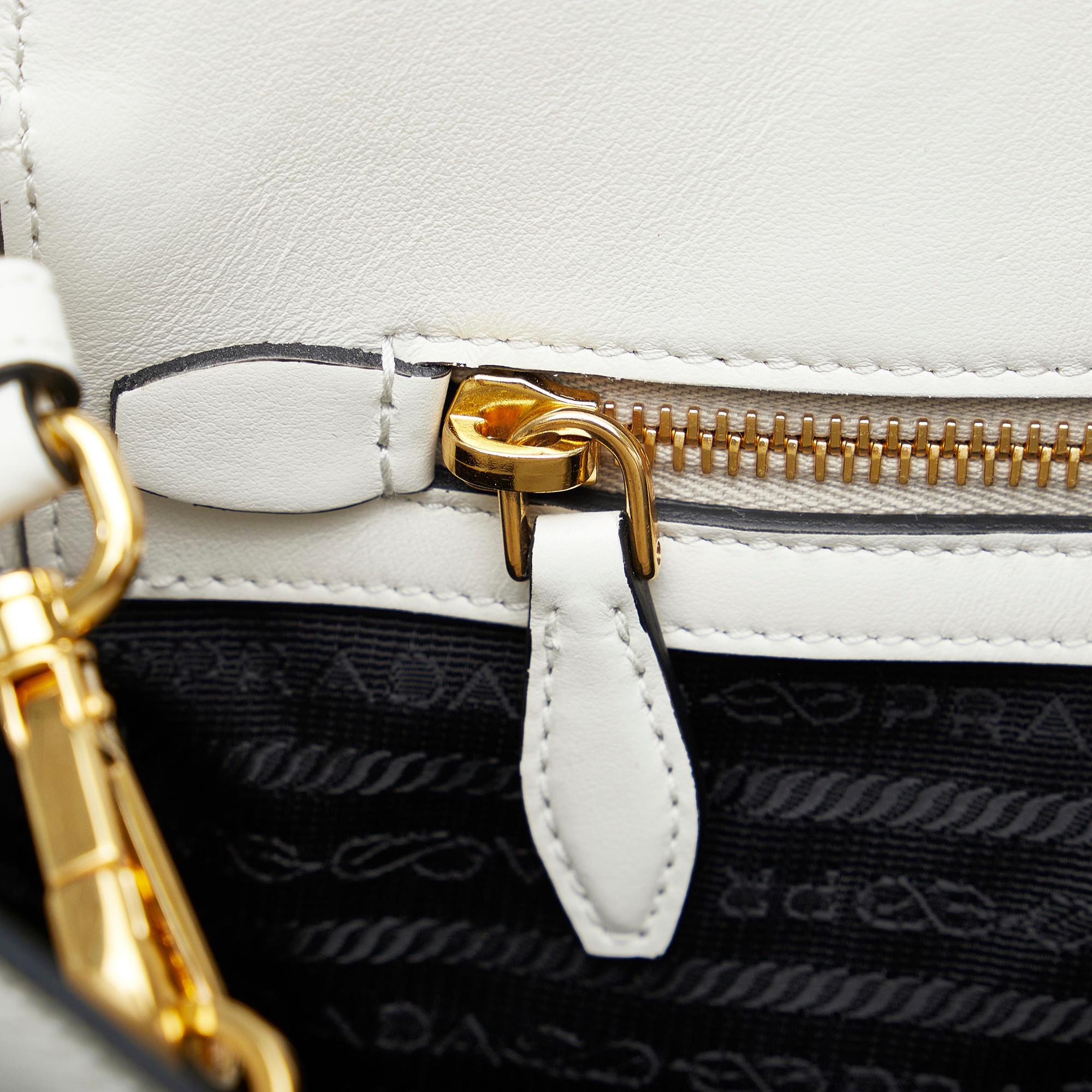 Prada Saffiano and Soft Calf Satchel (SHG-WmkMwI)