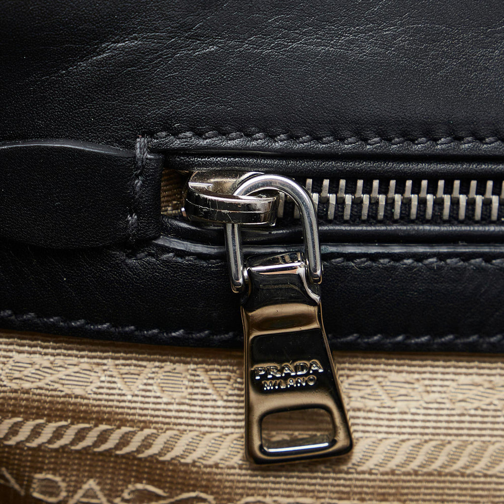 Prada Small City Calf Hand Stitched Galleria Double Zip (SHG-8e9XNd)