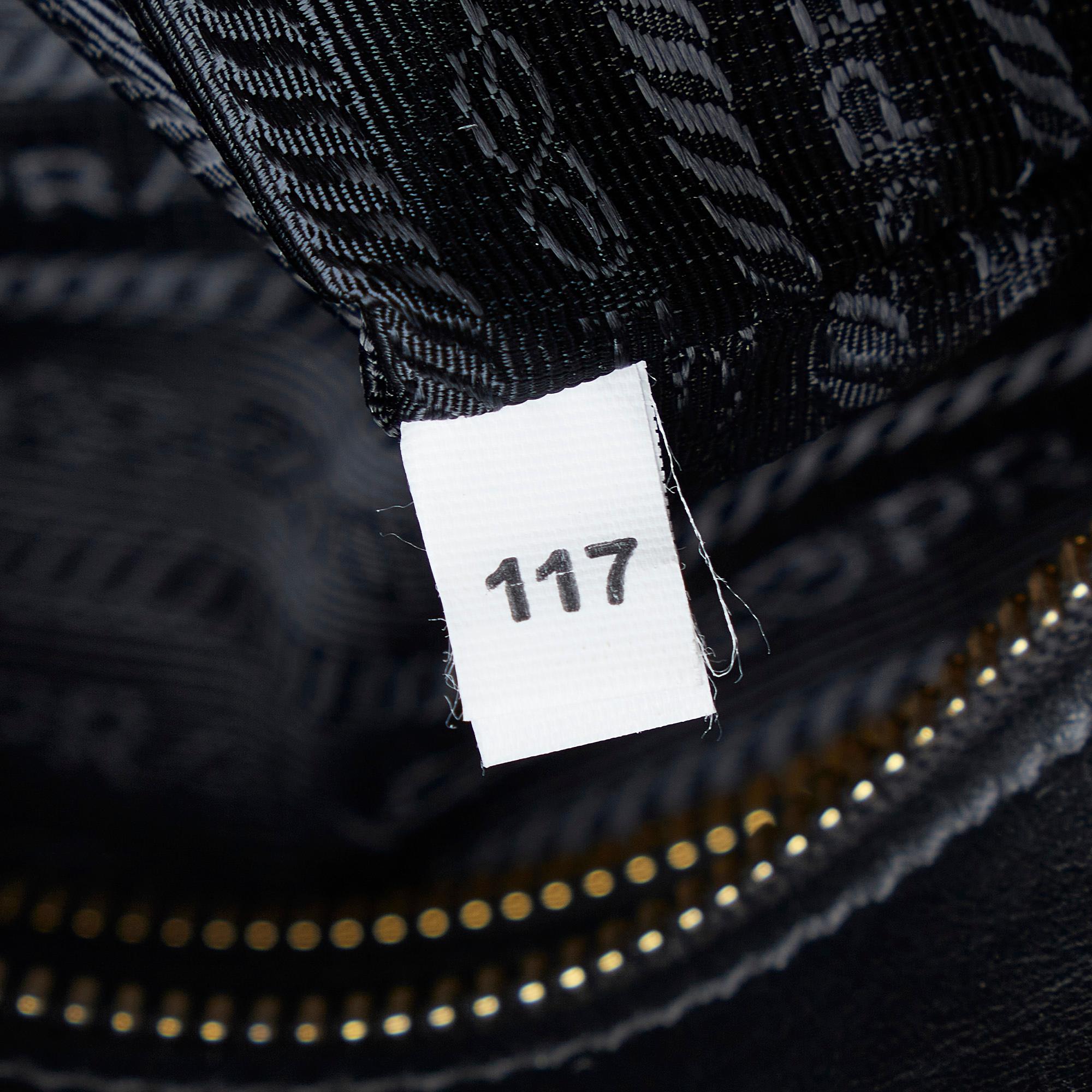 Prada Soft Calf-Trimmed Saffiano Esplanade (SHG-DqWXsj)