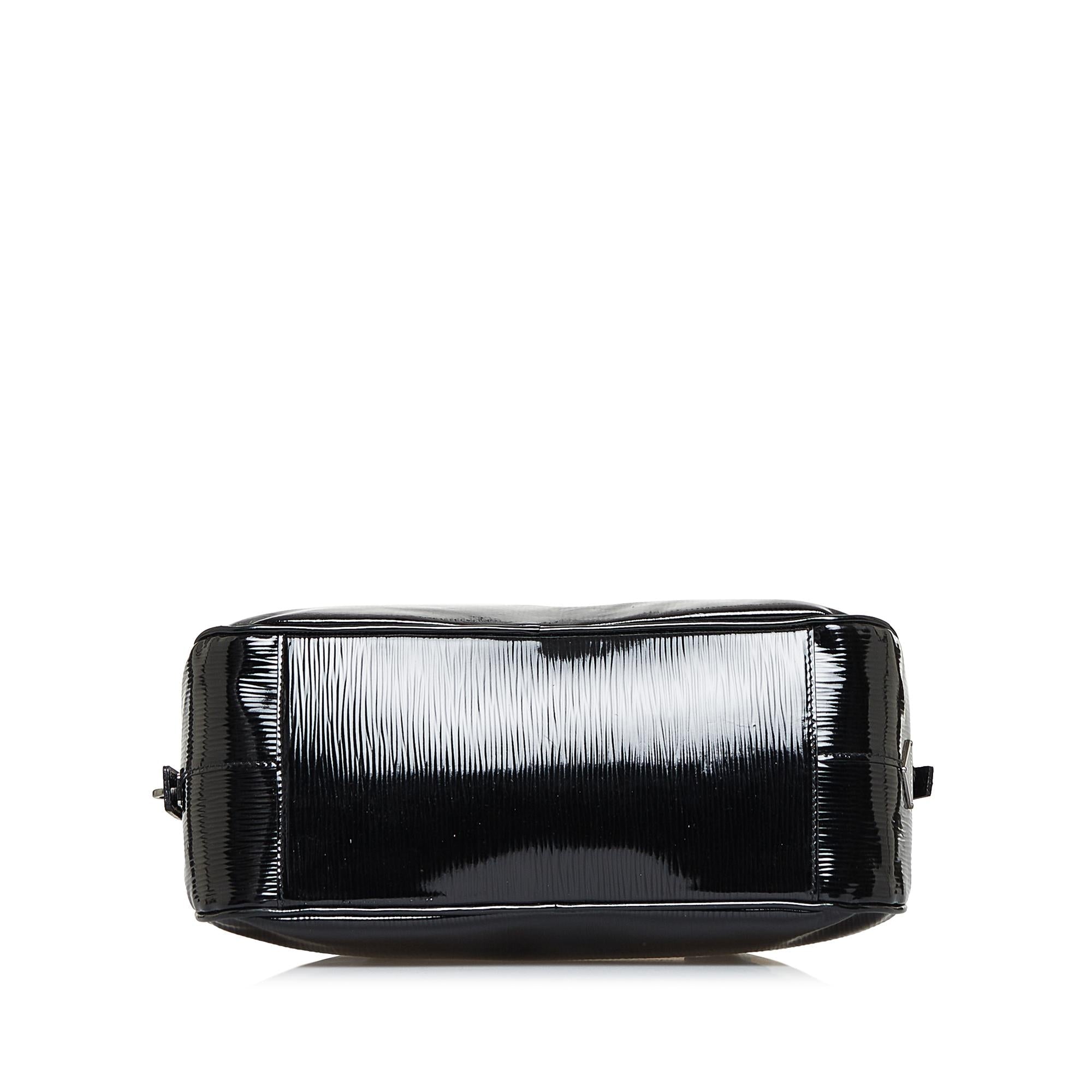 Prada Spazzolato Shoulder Bag (SHG-hMUJaT)
