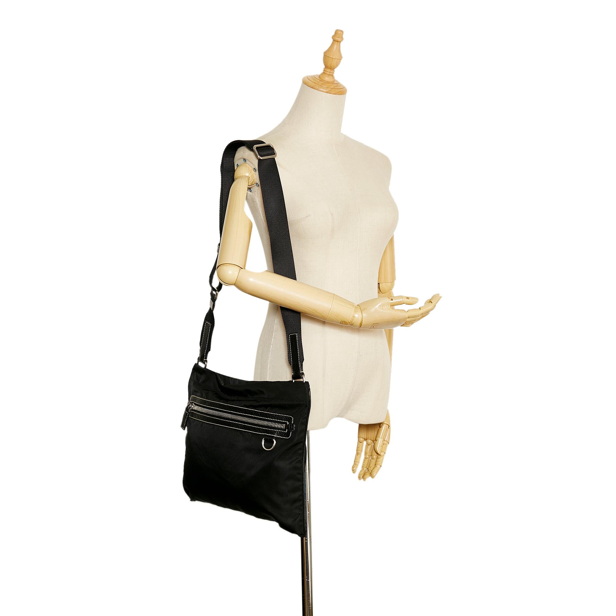 Prada Tessuto Crossbody Bag (SHG-17NpVW)