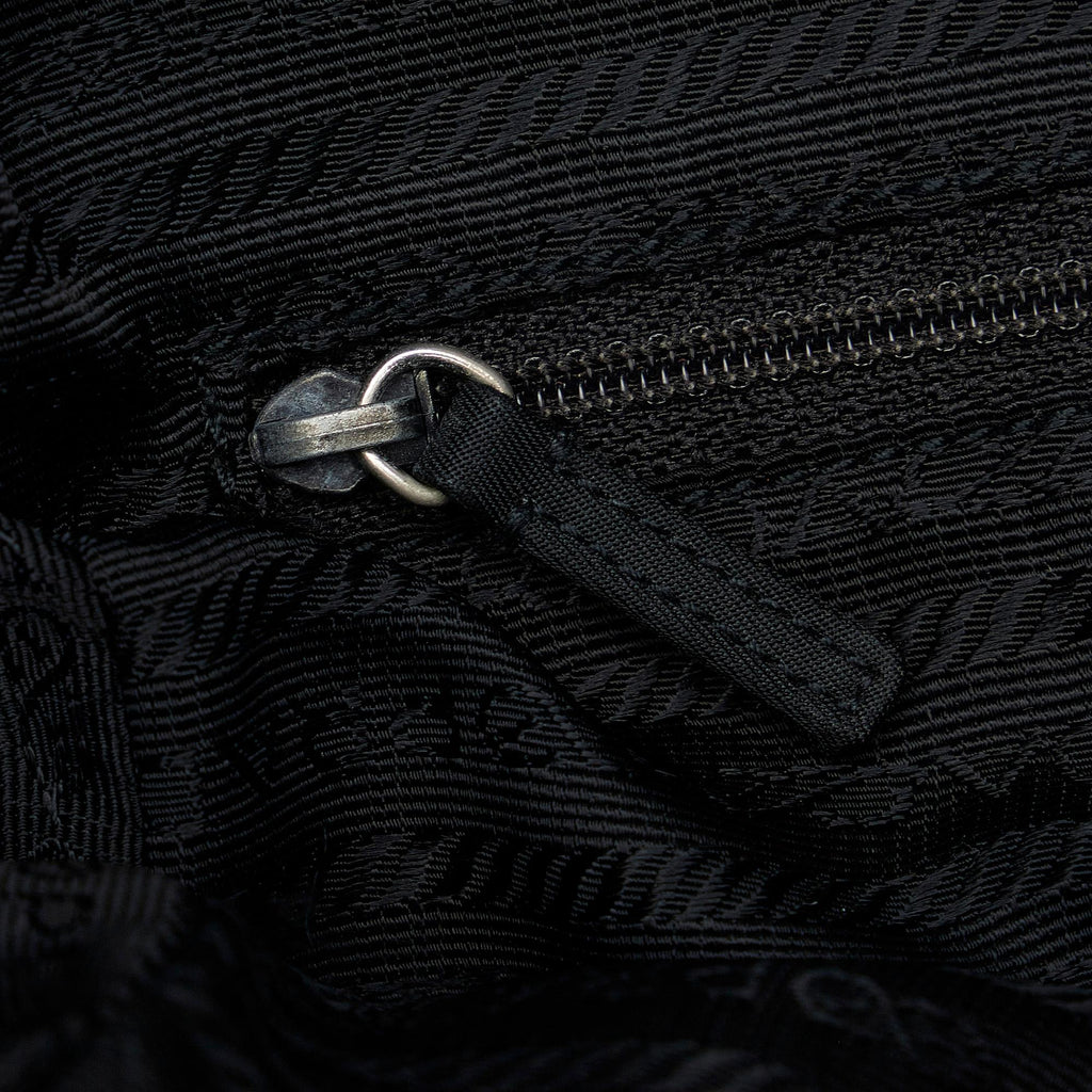 Prada Tessuto Crossbody Bag (SHG-LOo8pe)