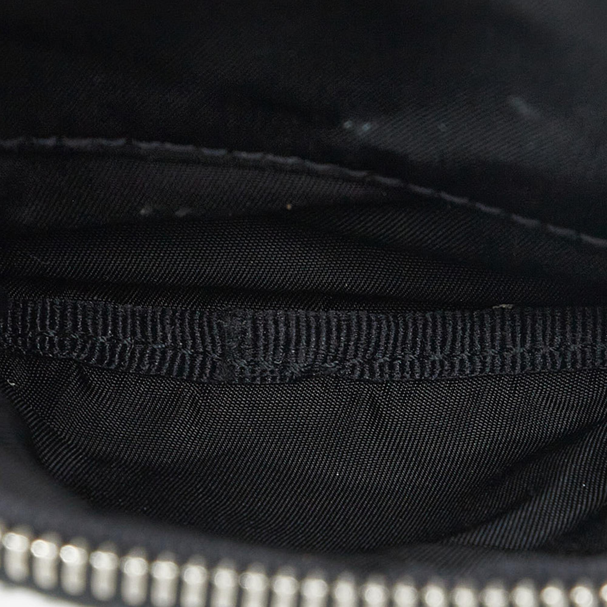 Prada Tessuto Crossbody Bag (SHG-t8POwL)