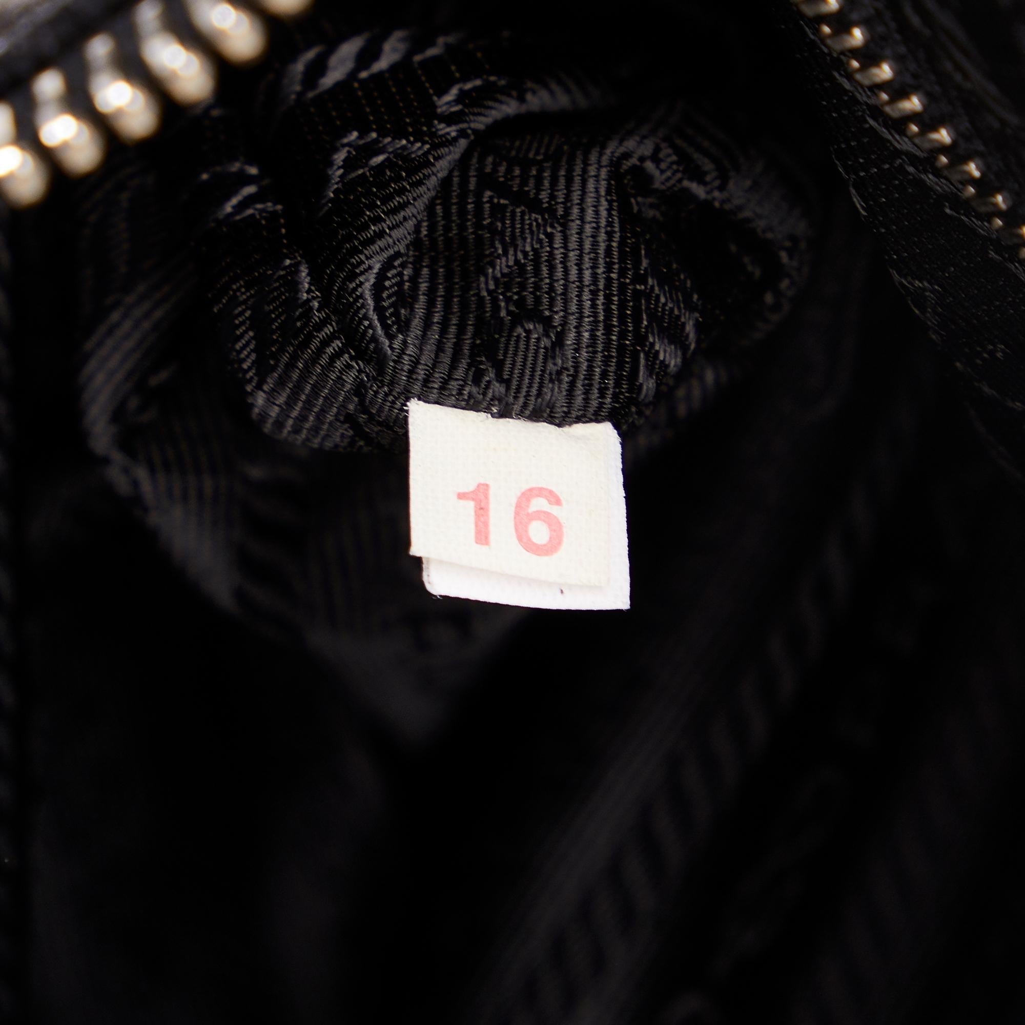 Prada Tessuto Crossbody Bag (SHG-QvCvSO)