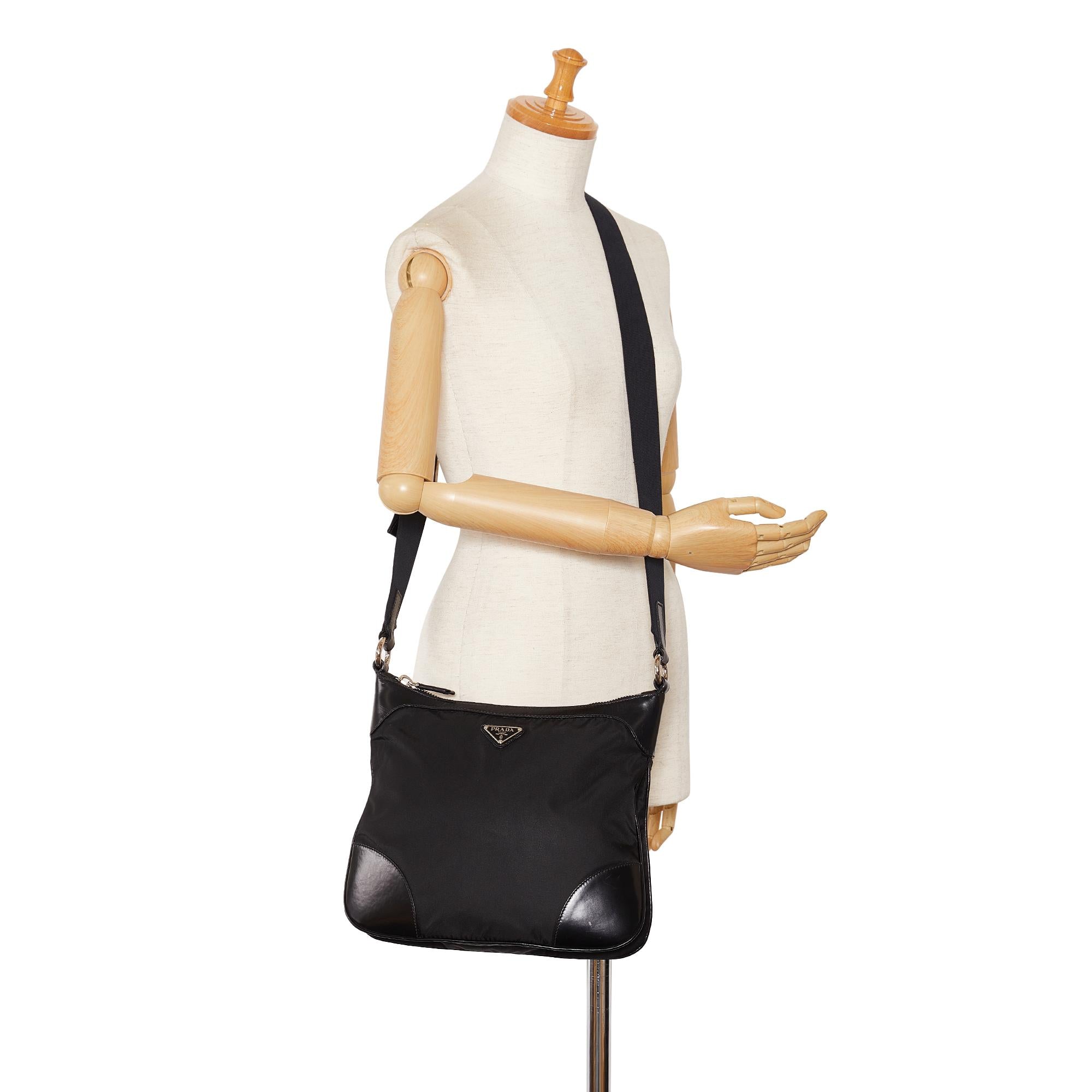 Prada Tessuto Crossbody Bag (SHG-QvCvSO)