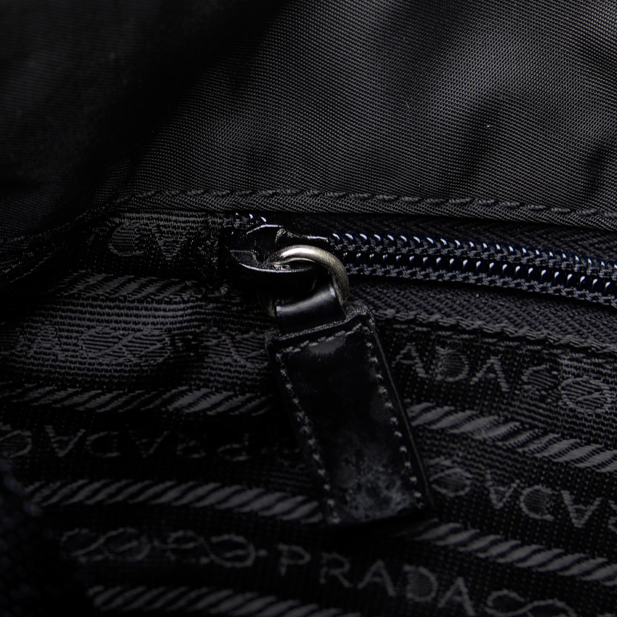 Prada Tessuto Crossbody Bag (SHG-s7b0pZ)