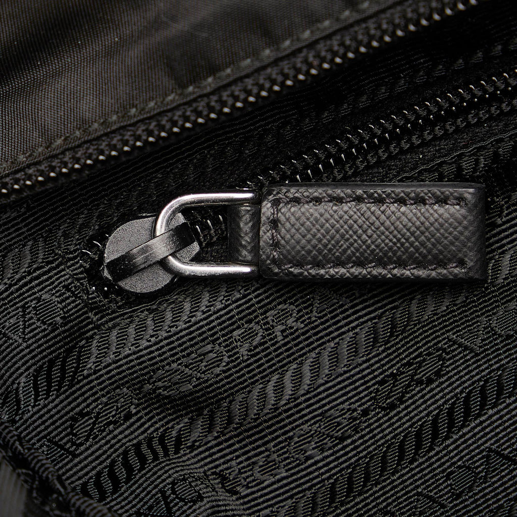 Prada Tessuto Crossbody Bag (SHG-ic7UHA)