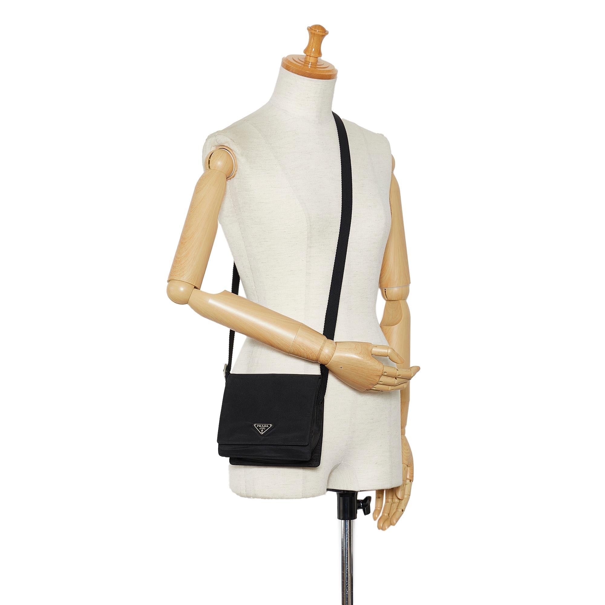 Prada Tessuto Crossbody Bag (SHG-kjFZmW)