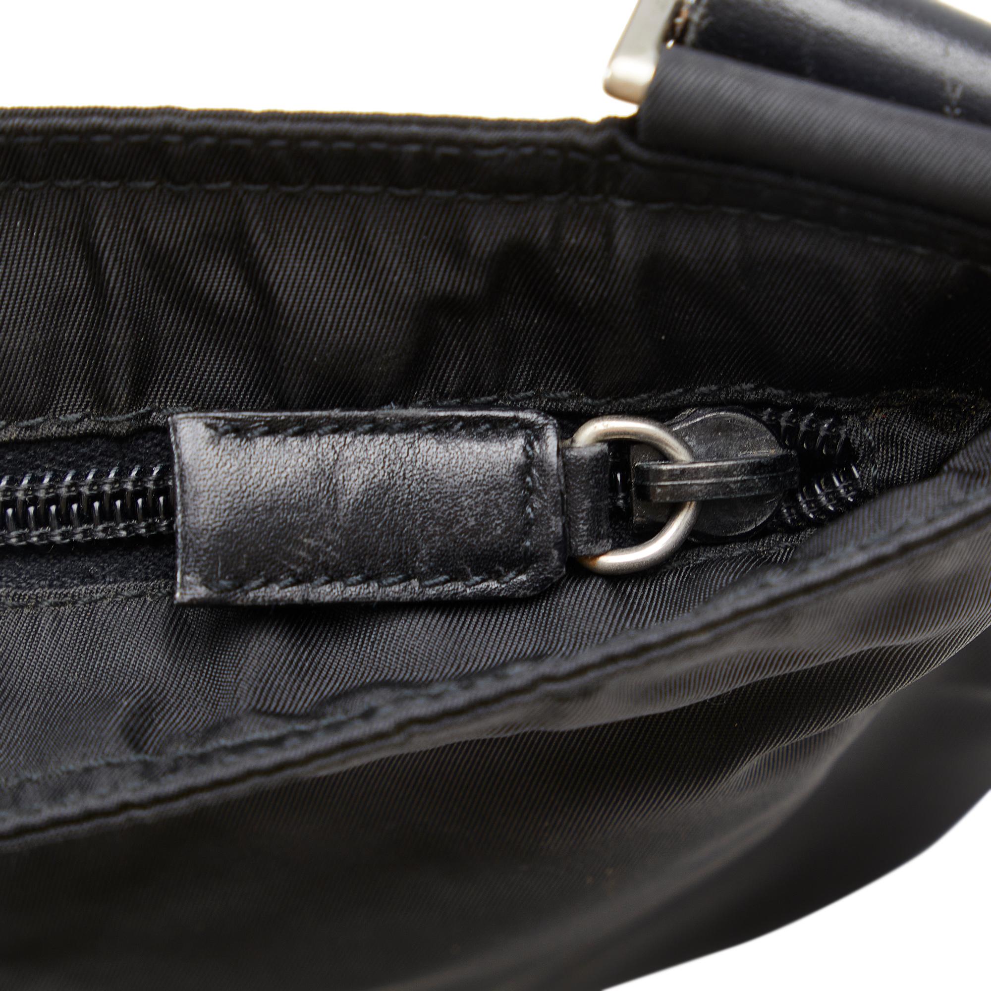 Prada Tessuto Crossbody (SHG-jfne6b)