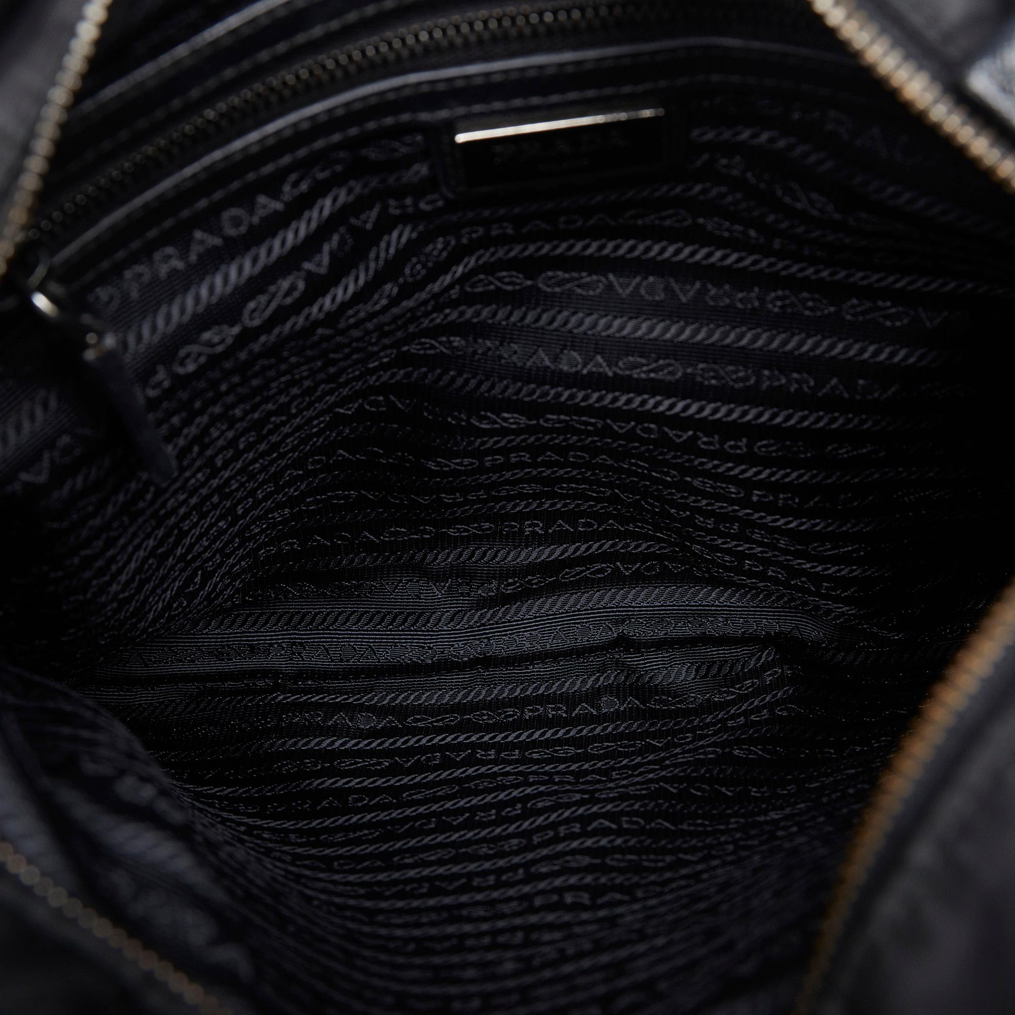 Prada Tessuto Crossbody (SHG-EdtmnG)