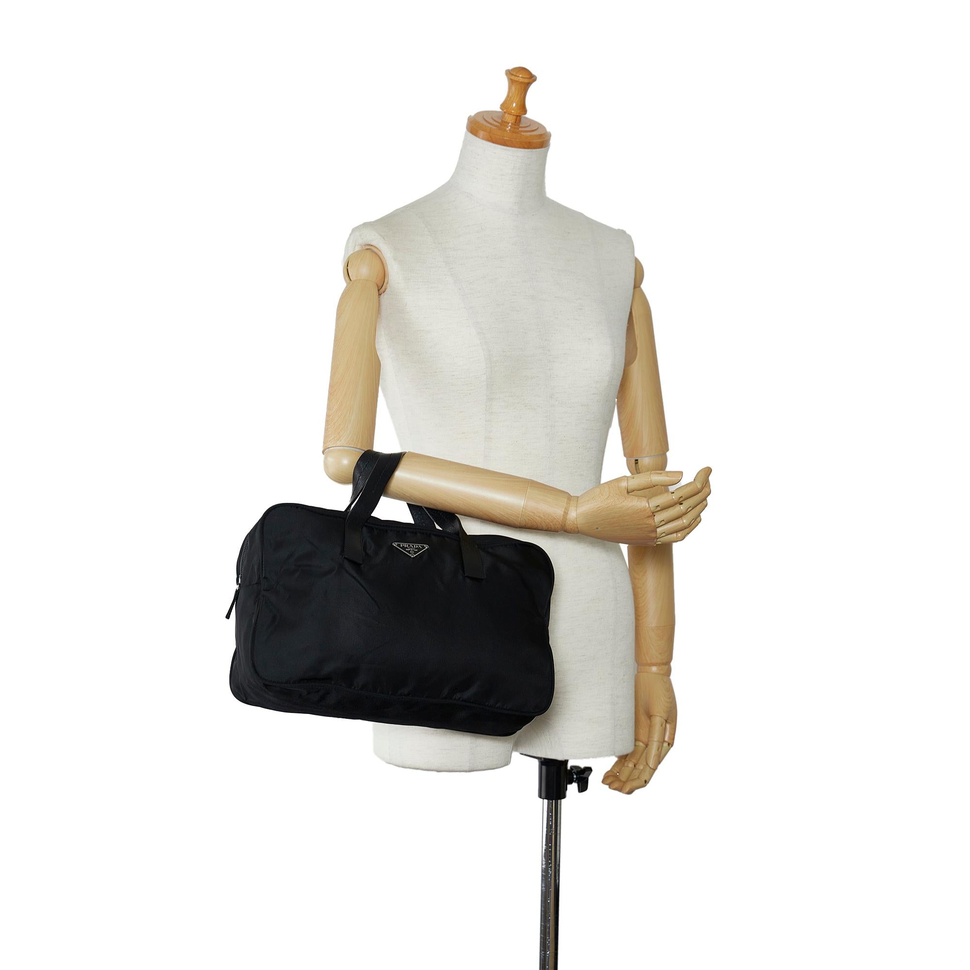 Prada Tessuto Handbag (SHG-R4oRvw)