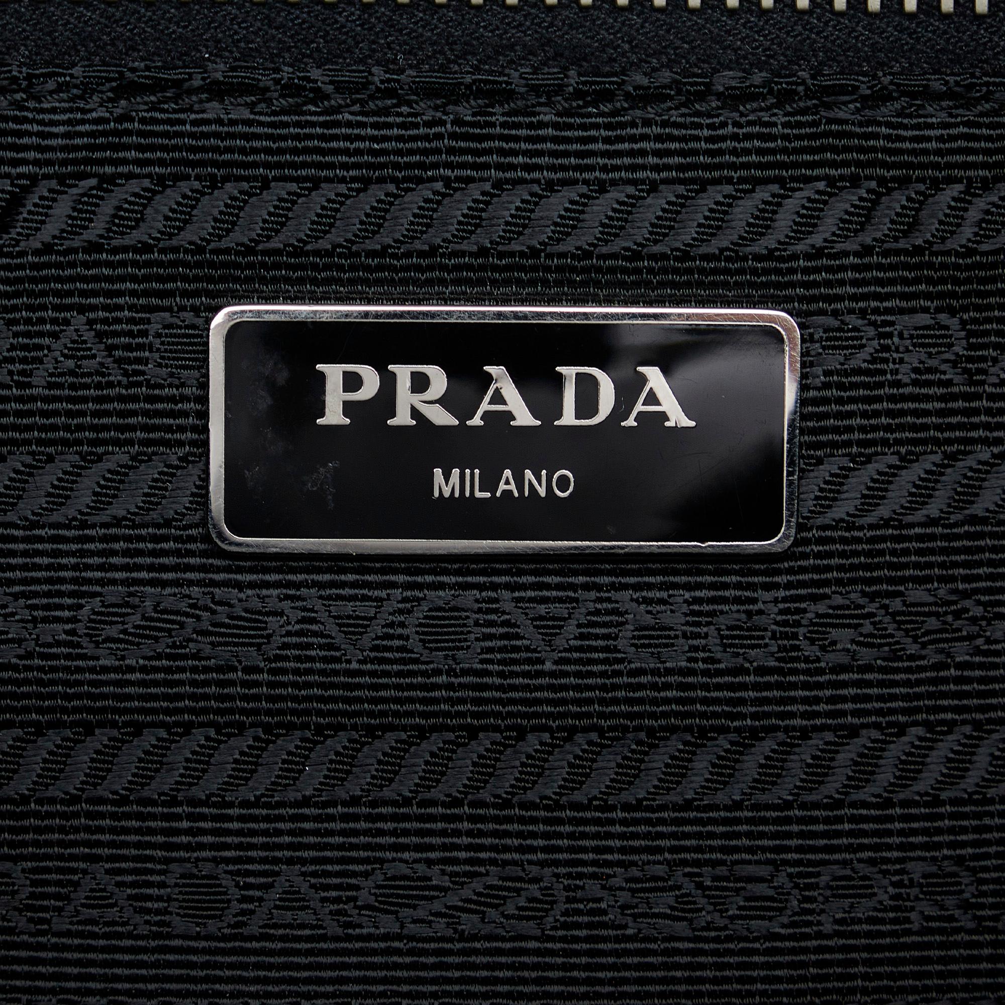 Prada Tessuto Messenger Bag (SHG-g7LfhQ)