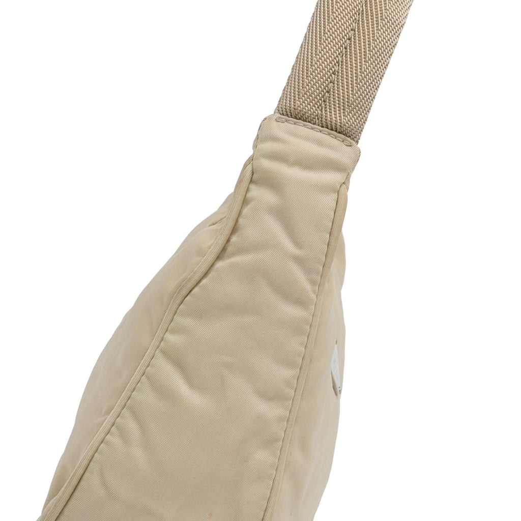 Prada Tessuto Re-Edition 2000 Baguette (SHG-QJJpyn)