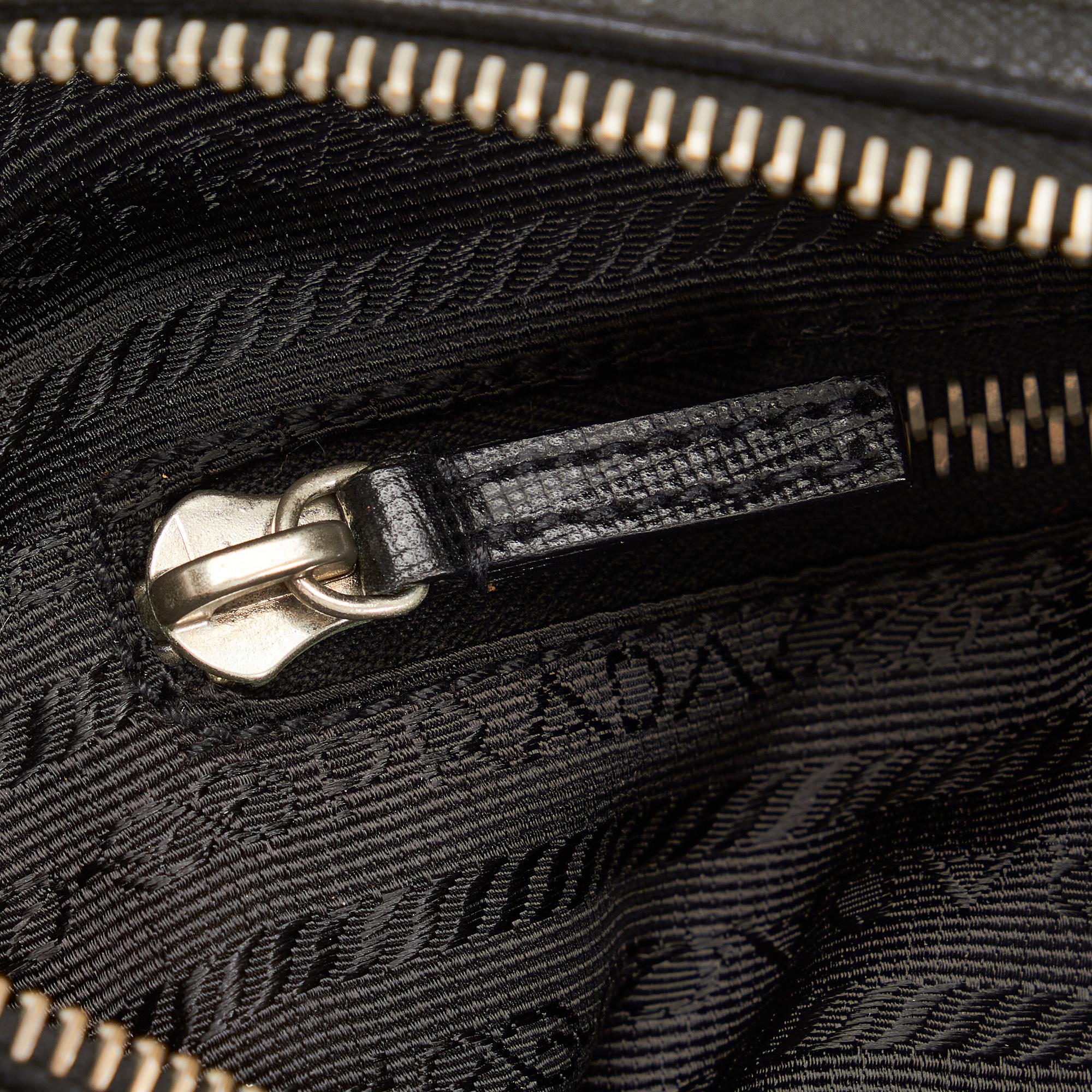 Prada Tessuto Shoulder Bag (SHG-G6TgOD)