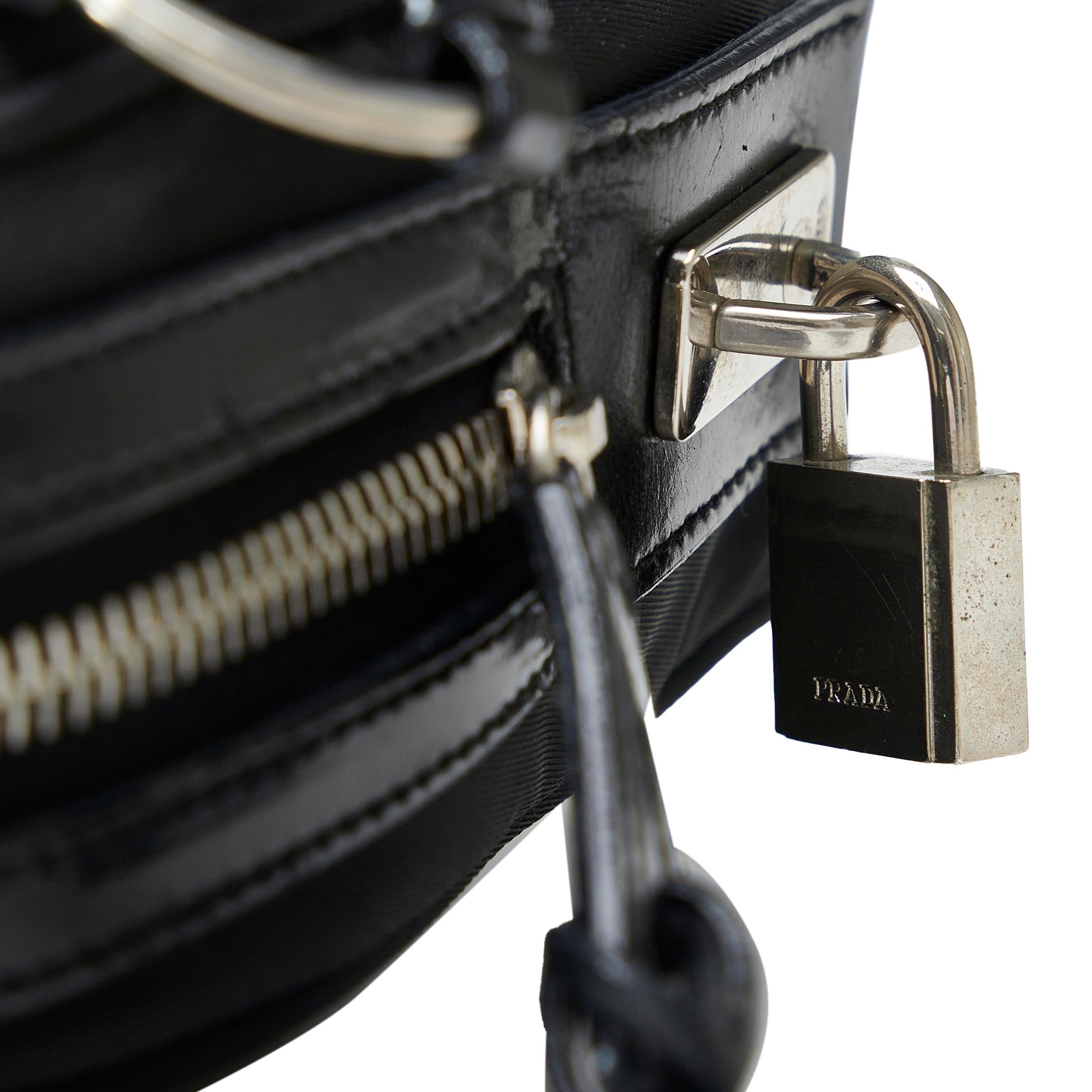Prada Tessuto Shoulder Bag (SHG-G3rC3l)