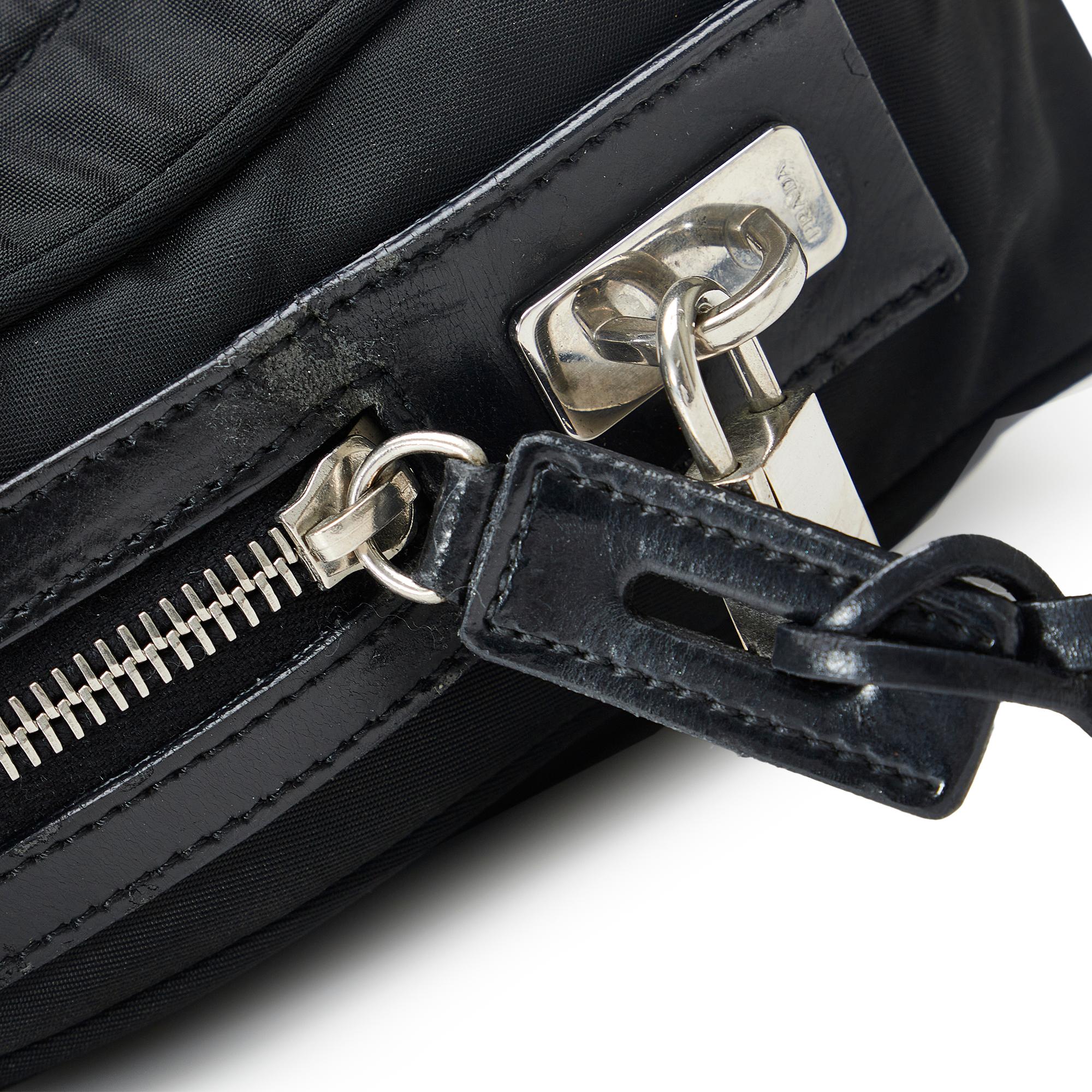 Prada Tessuto Shoulder Bag (SHG-G3rC3l)