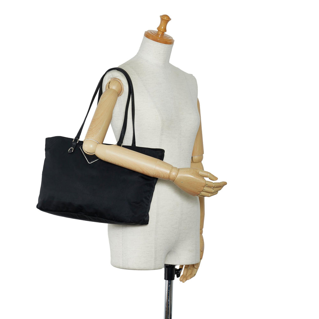 Prada Tessuto Tote Bag (SHG-YdIPY5)
