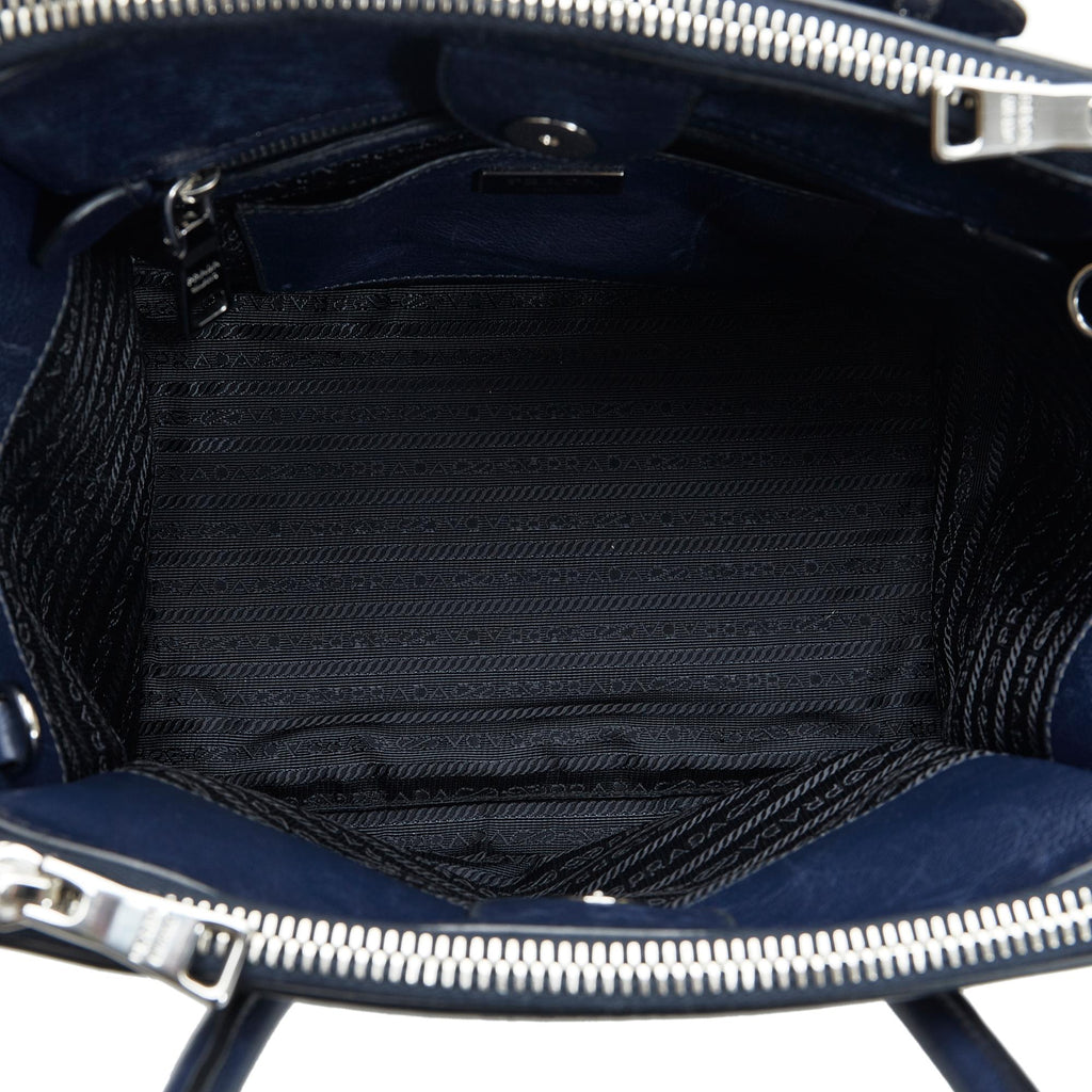 Prada Twin Pocket Satchel (SHG-yIzEnm)