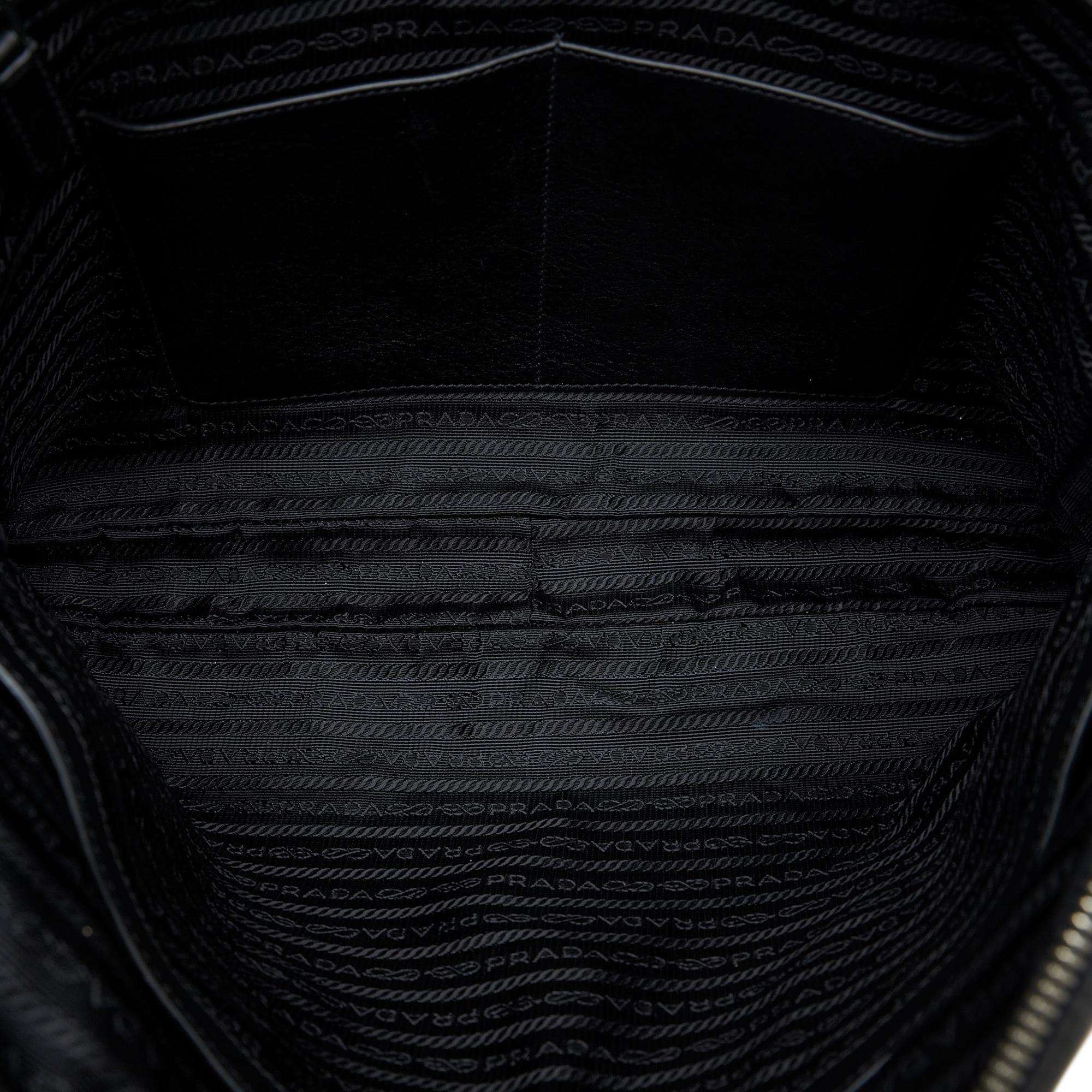 Prada Vitello Daino Business Bag (SHG-VoDzyK)