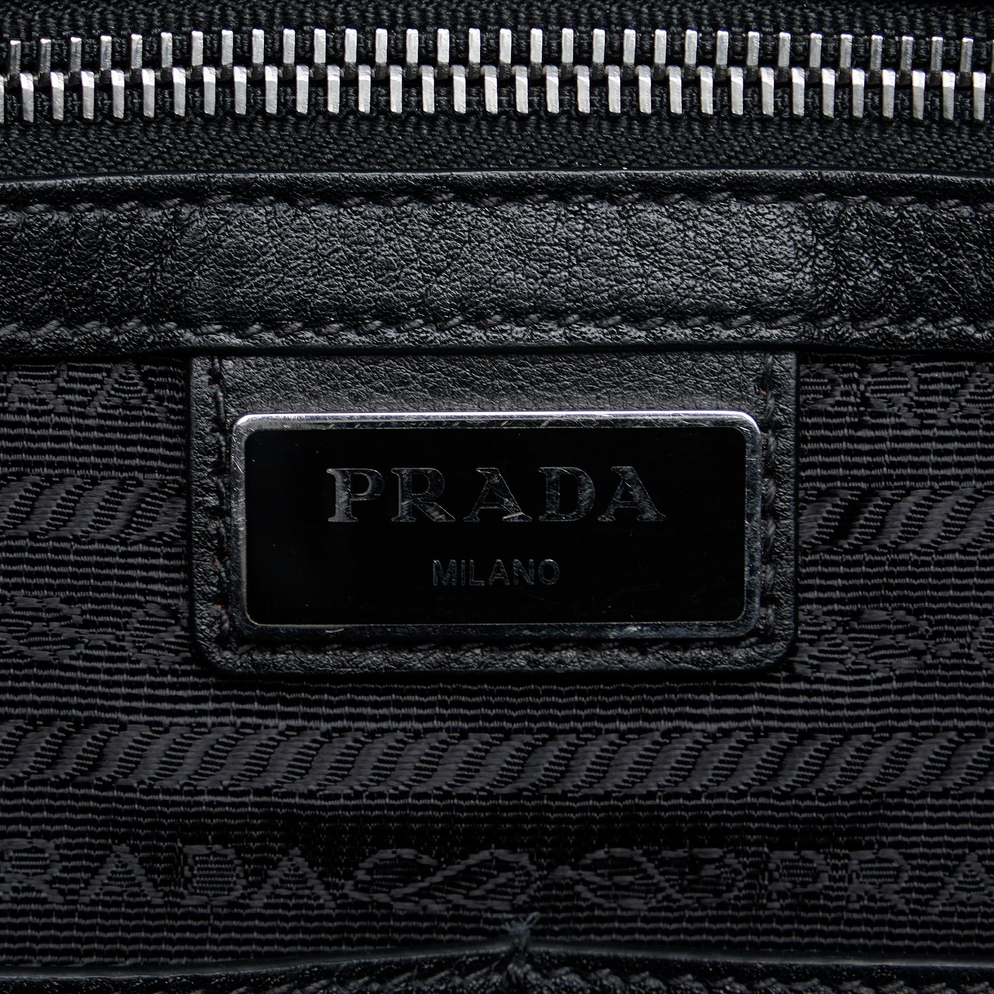 Prada Vitello Daino Business Bag (SHG-VoDzyK)