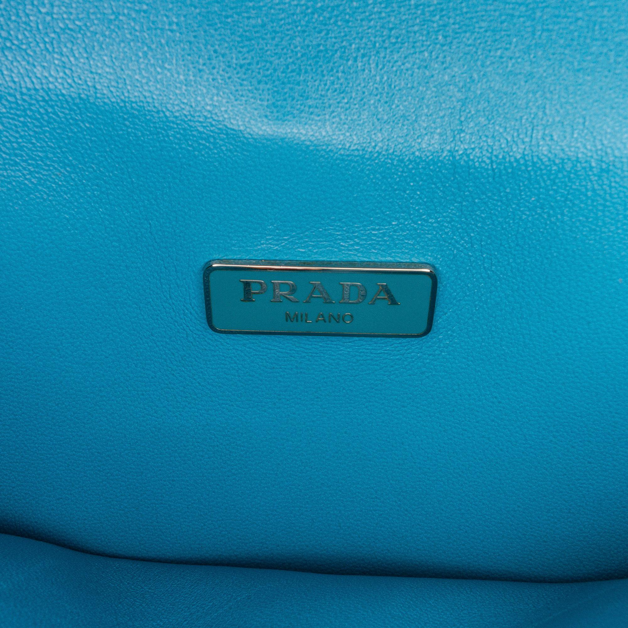 Prada Vitello Daino Lip Print Flap Bag (SHG-o50yHv)