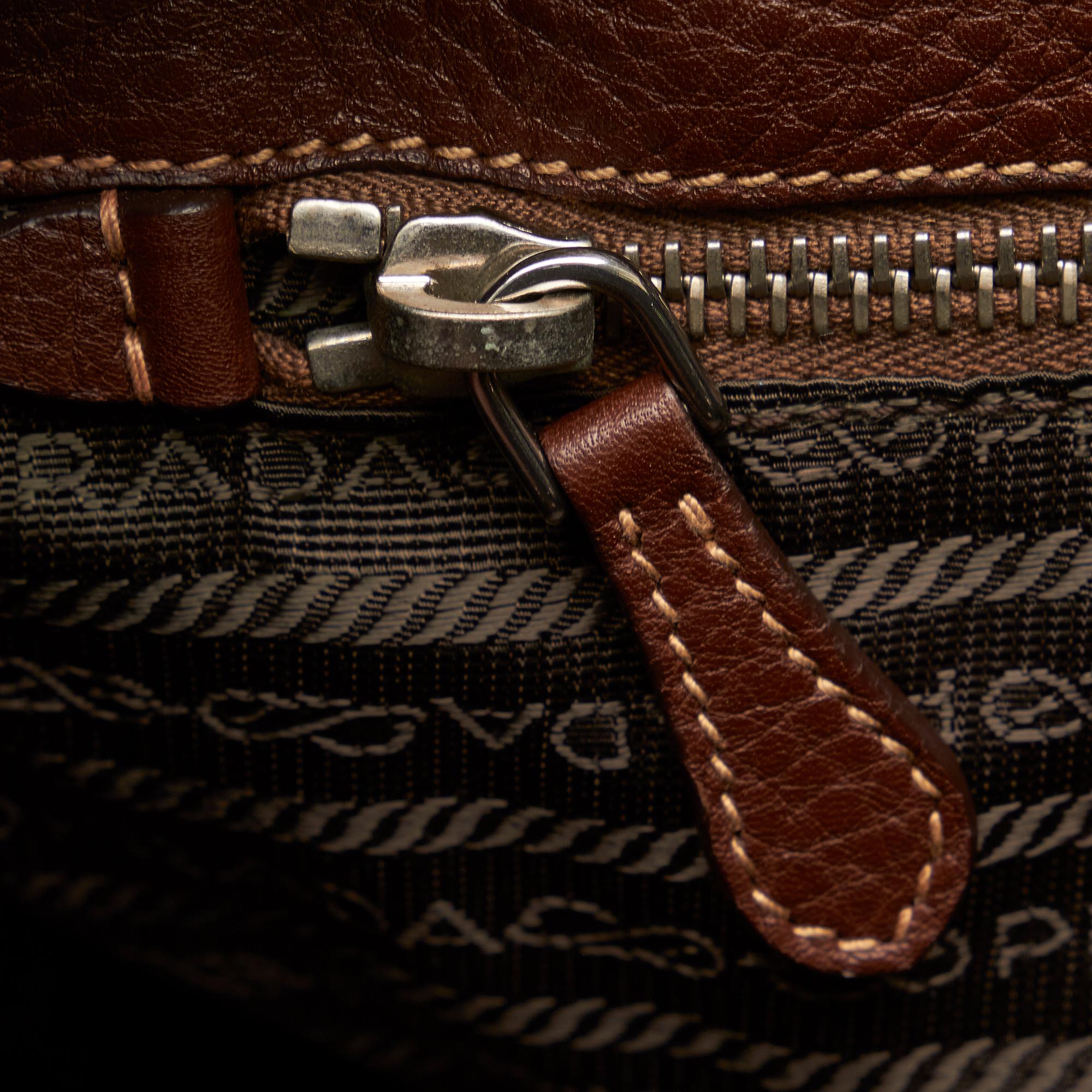 Prada Vitello Daino Side Flap Pockets Shoulder Bag (SHG-ABmcpQ)